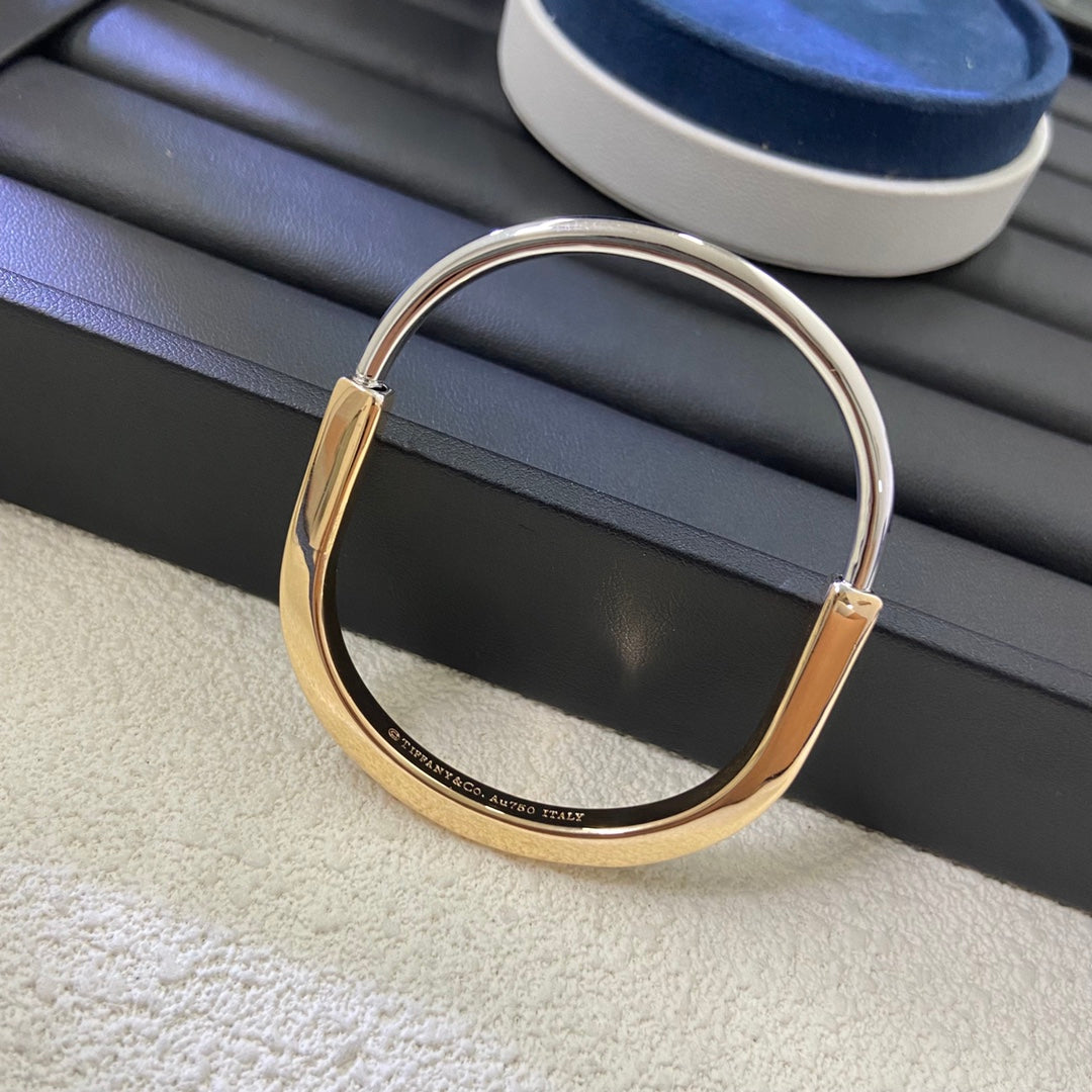 15QT35K  Popular Bracelets