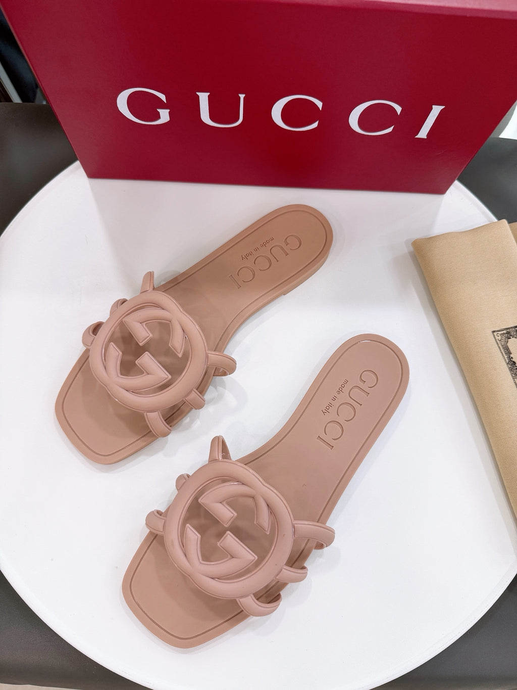 Z2X66B62 Popular high-quality slippers