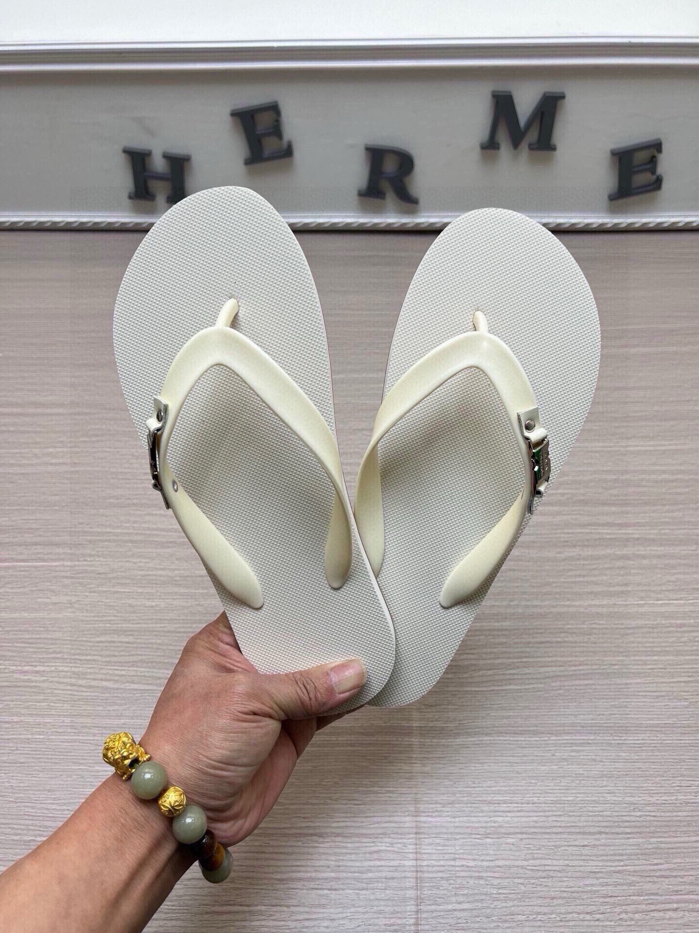 535ZA291Z Popular Slippers