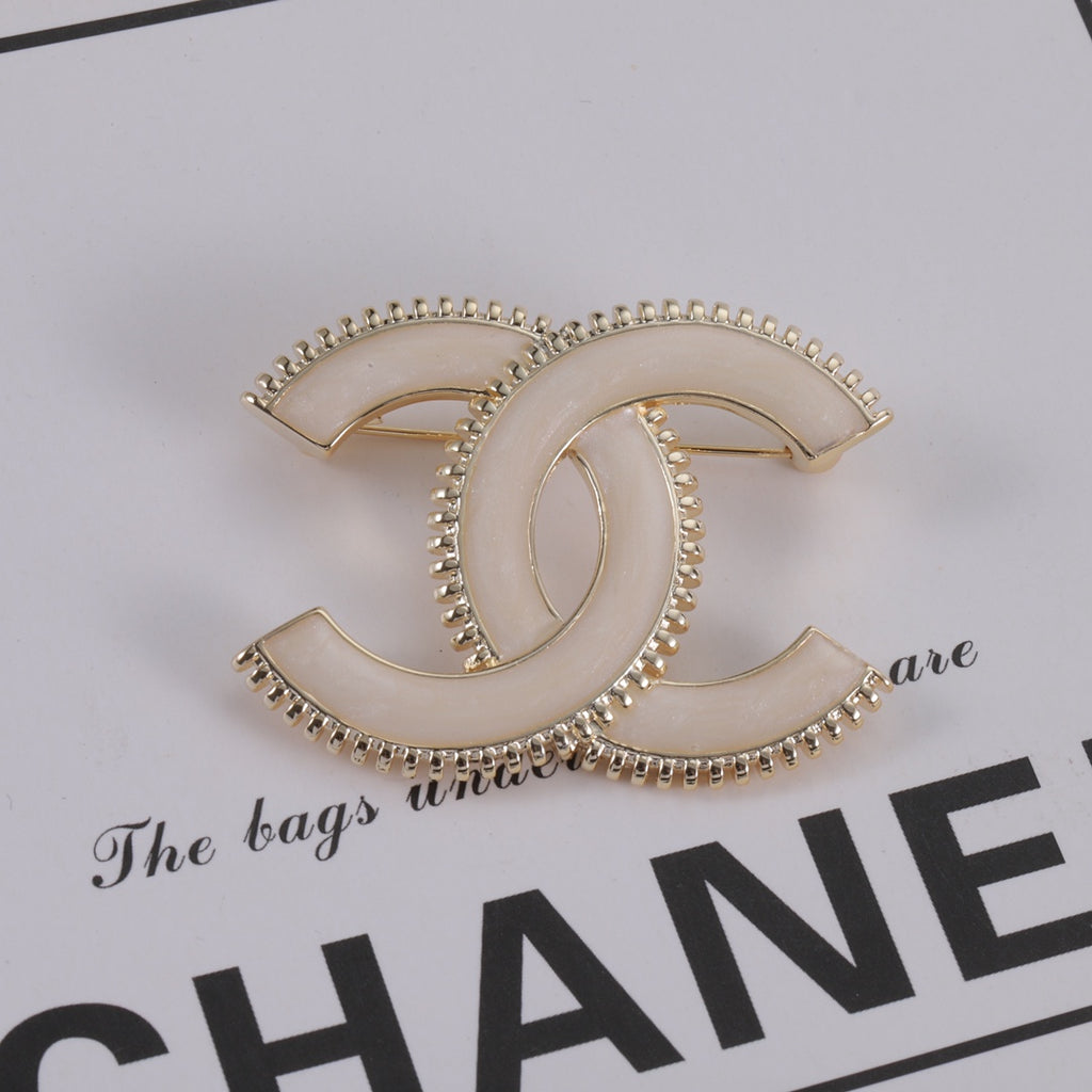 14C781X   Popular Brooch