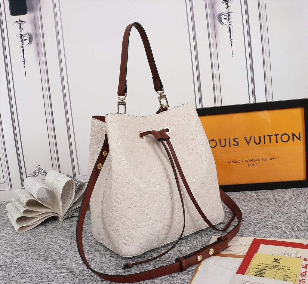 2XE60B Popular leather bag 