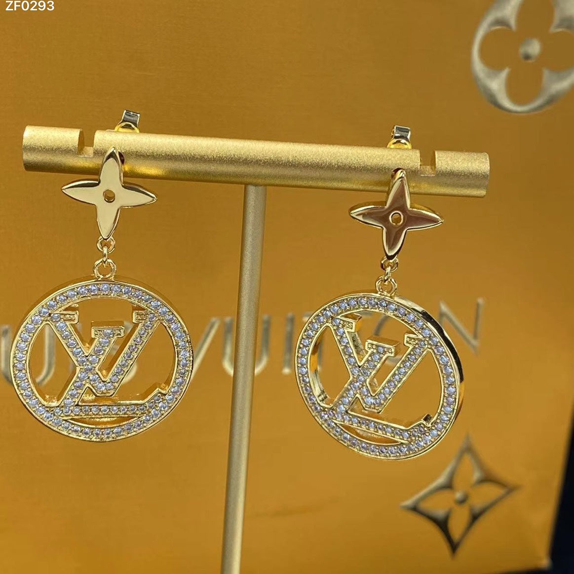 15ZE76E Popular Earrings