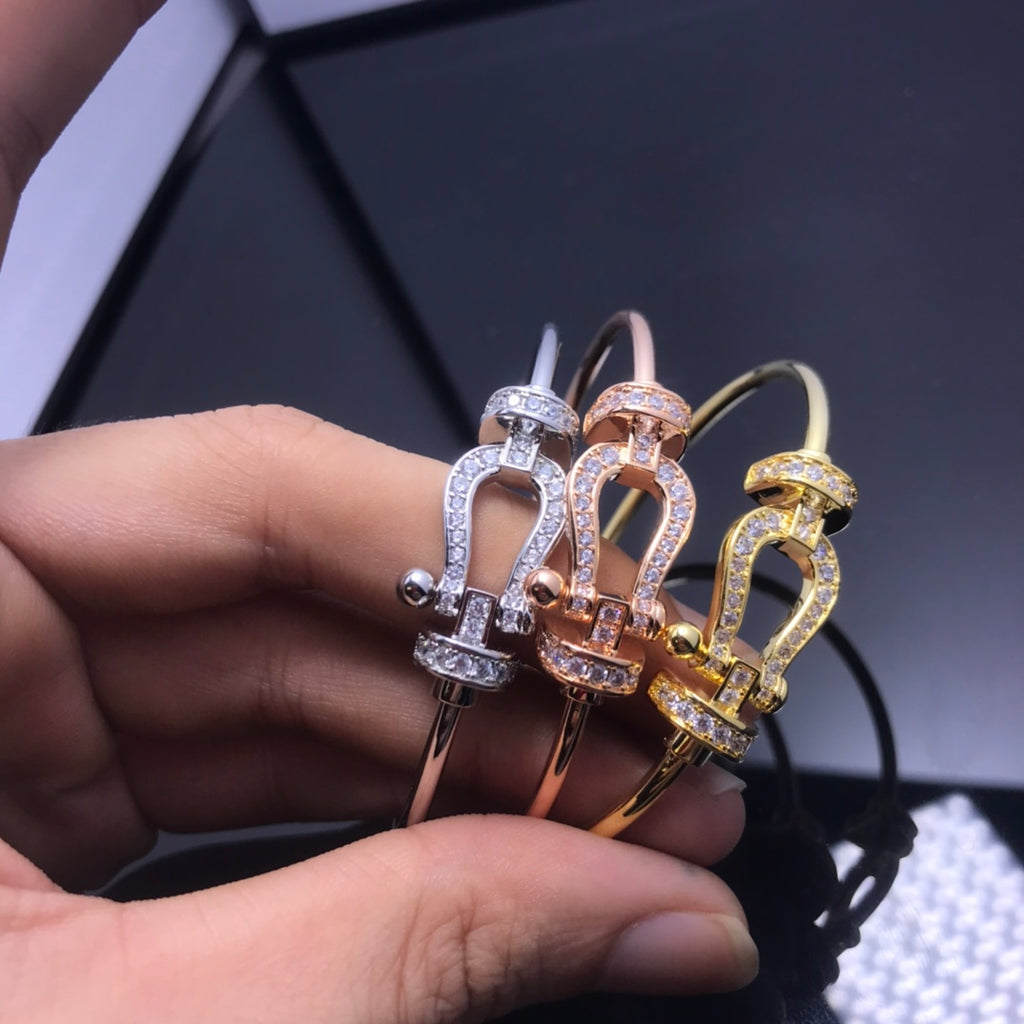 15QA58K  Popular Bracelets
