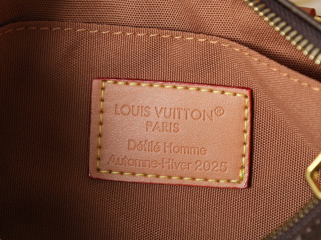 146PE31B Popular leather bag