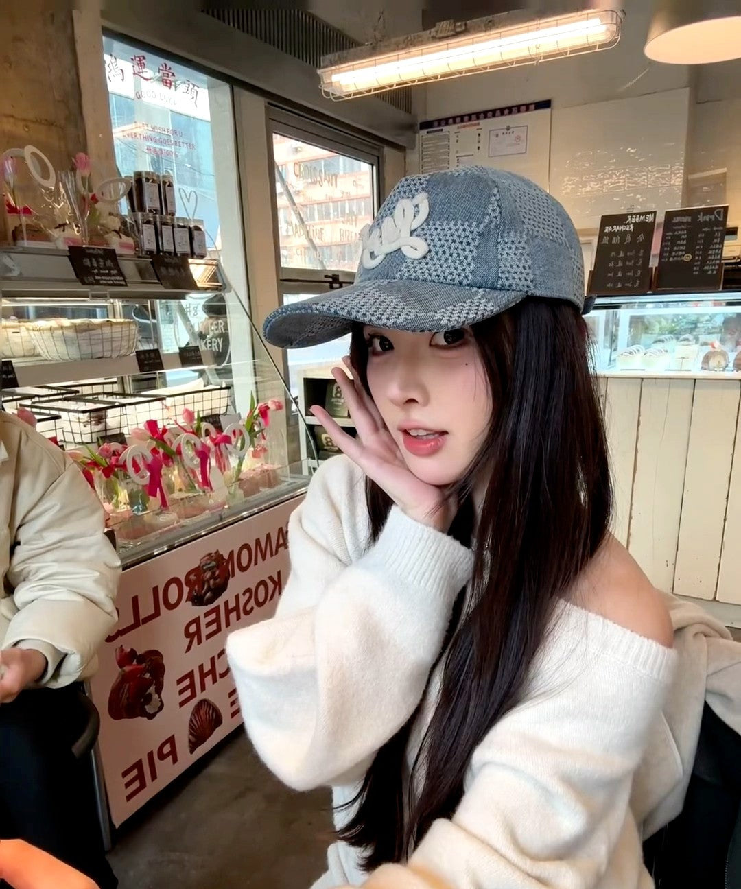 165NE10M Popular hats
