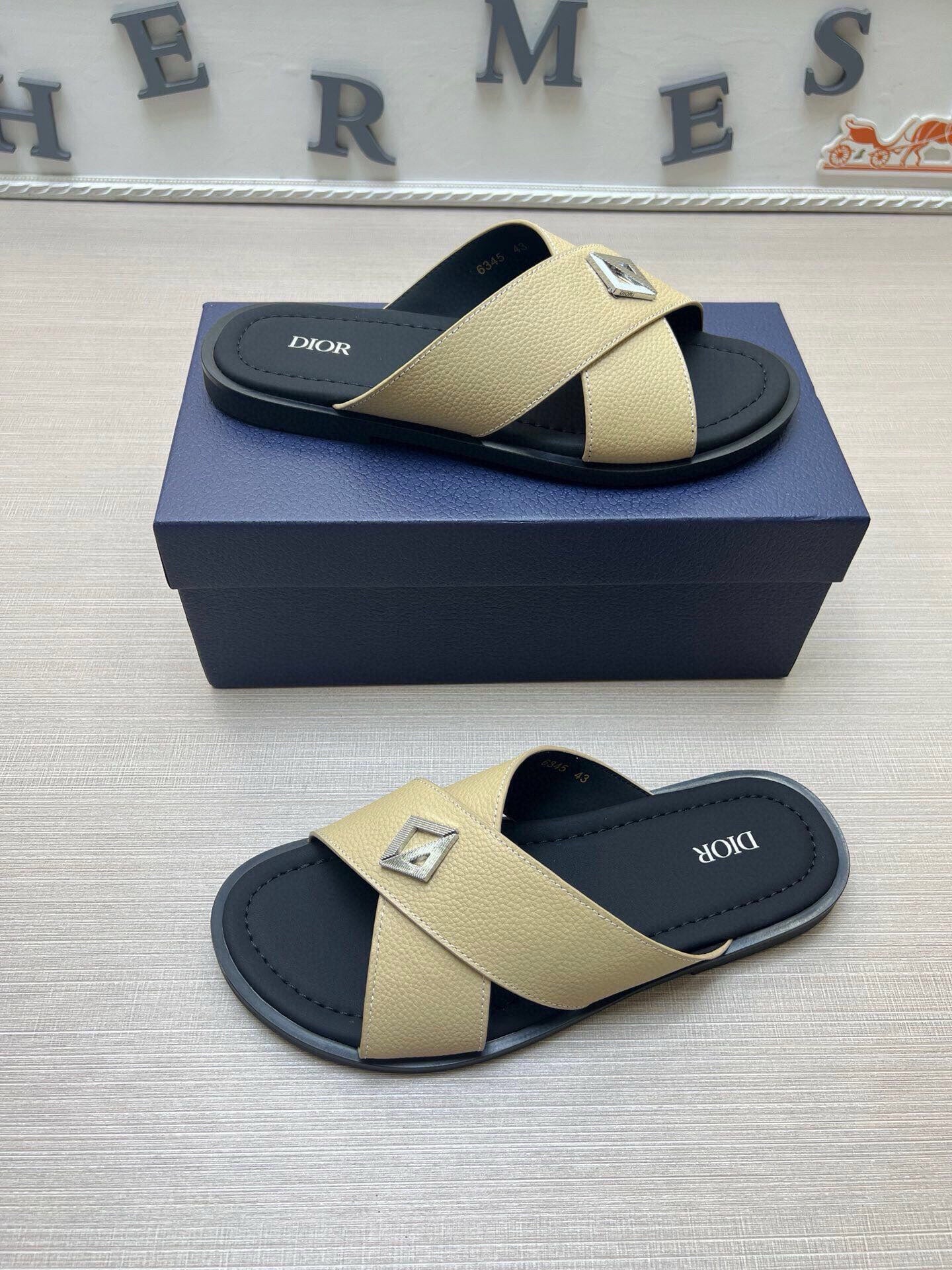 535ZD307Z Popular Slippers