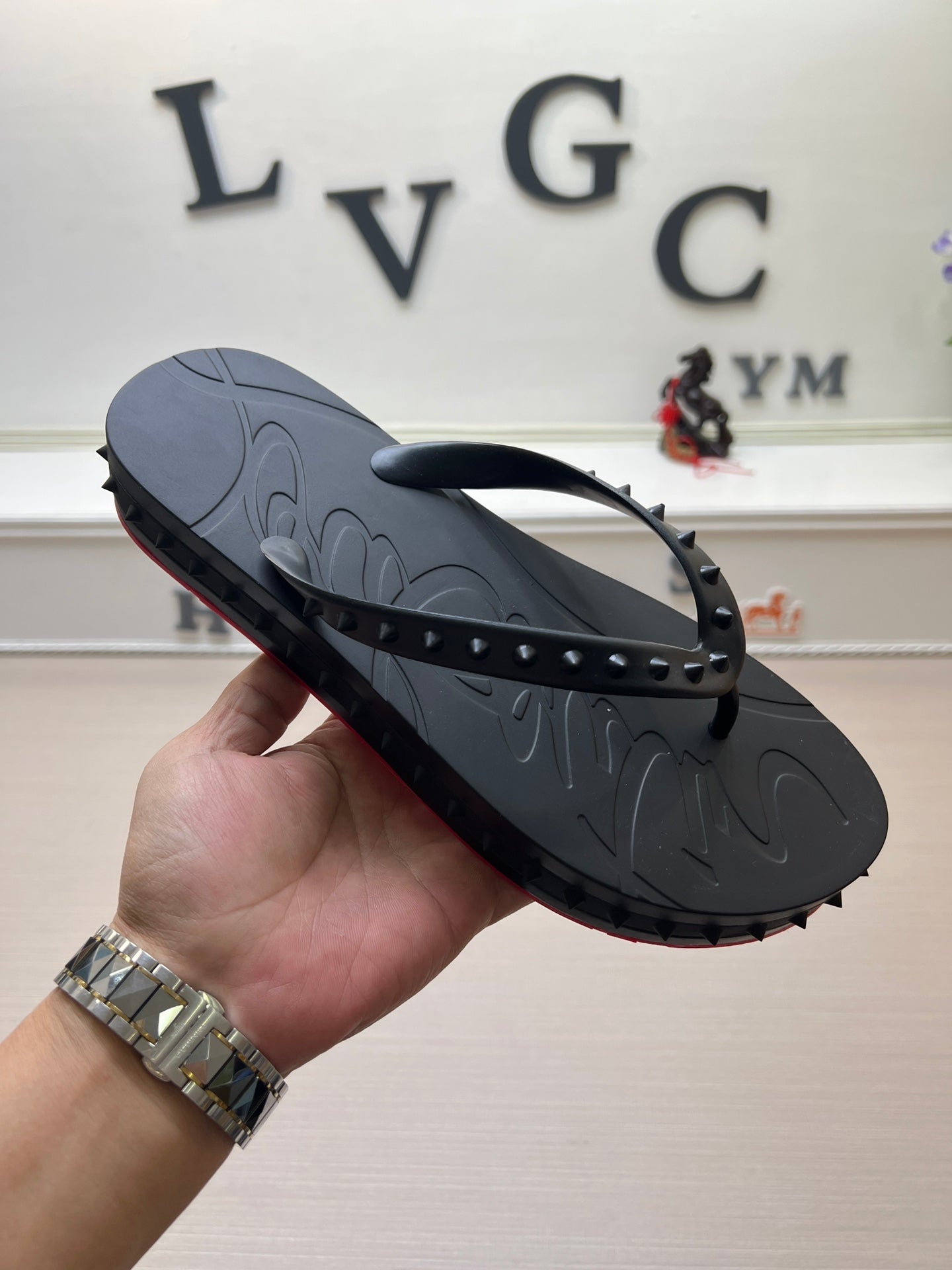 54A106Z Popular slippers