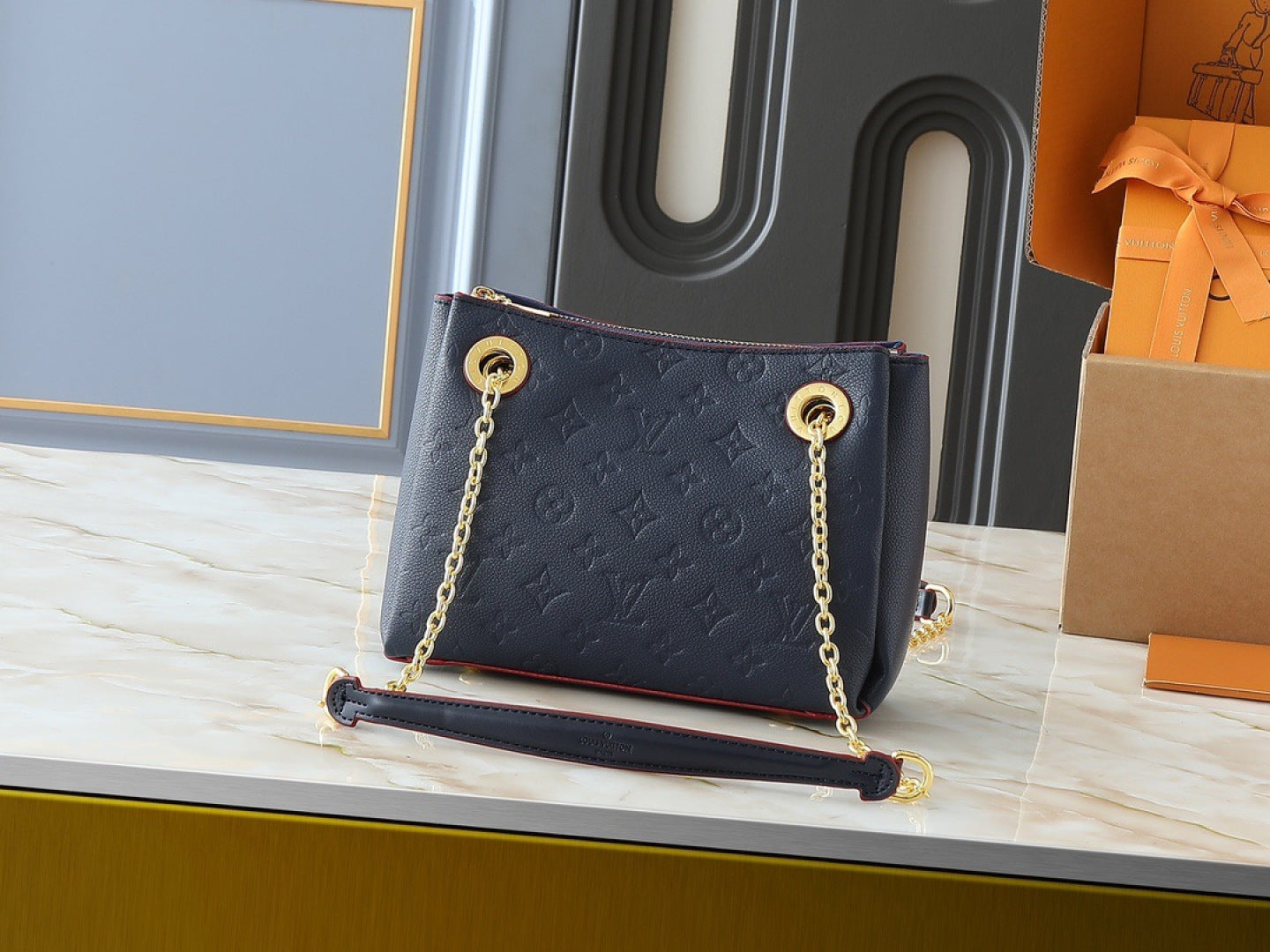 136PE75B Popular leather bag