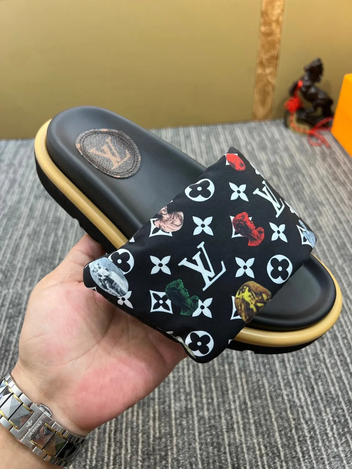 5XF120Z Popular leather quality Slippers