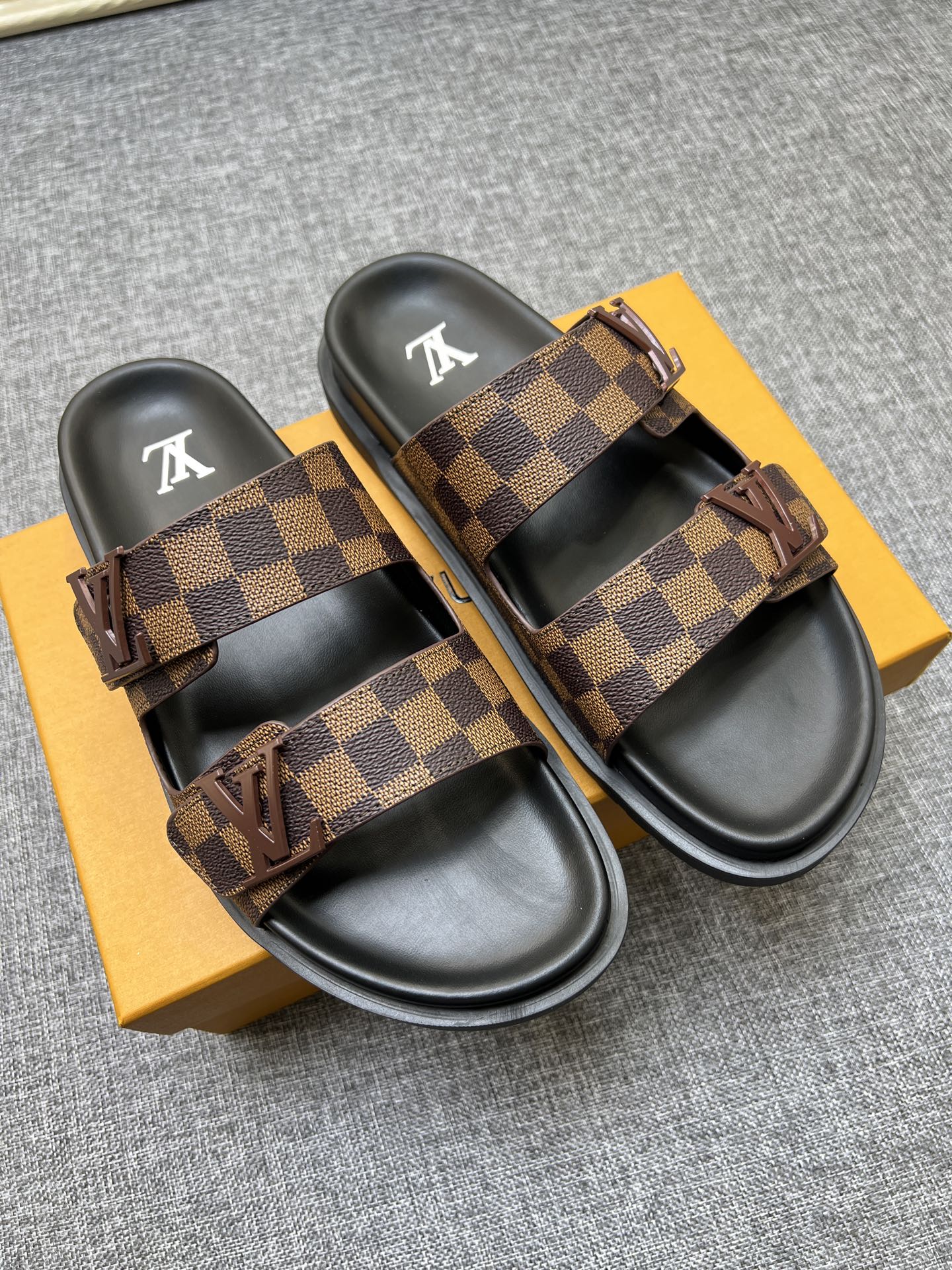 535RE3Z Popular Slippers shoes