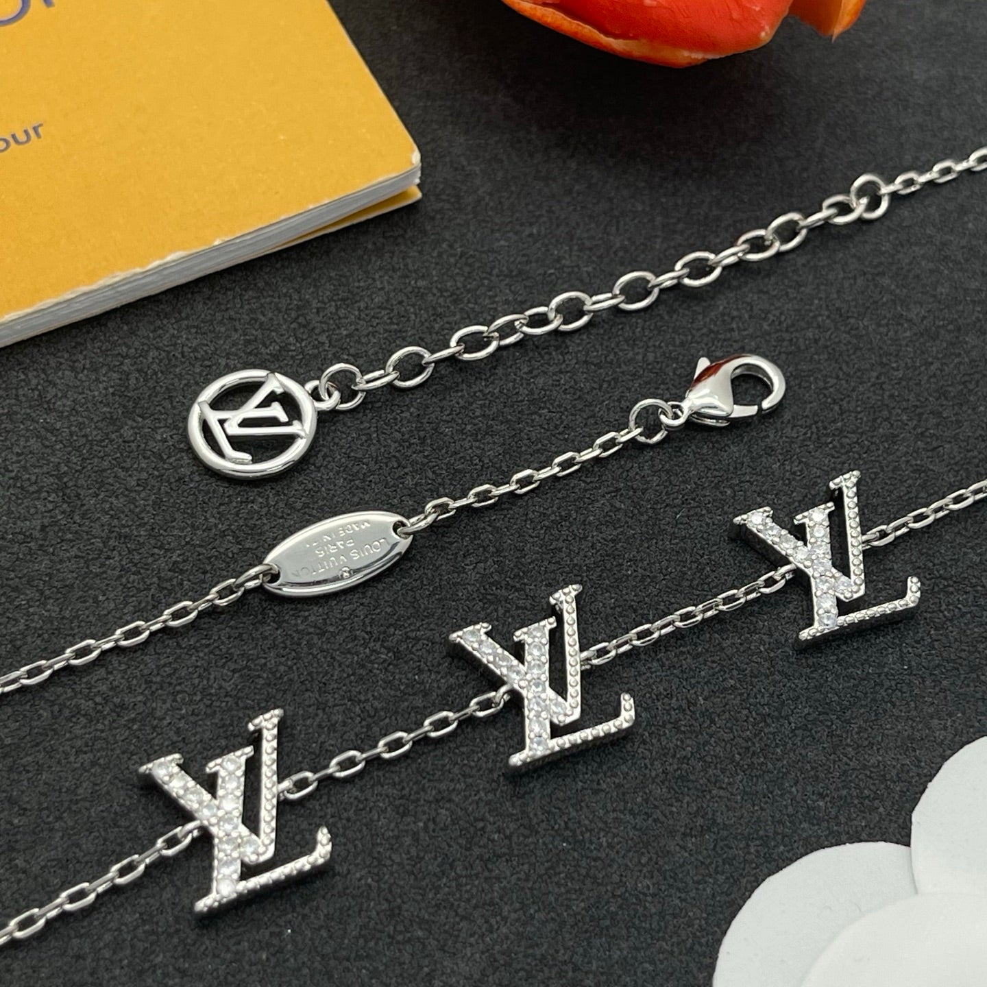 136NE69X Popular  Necklaces