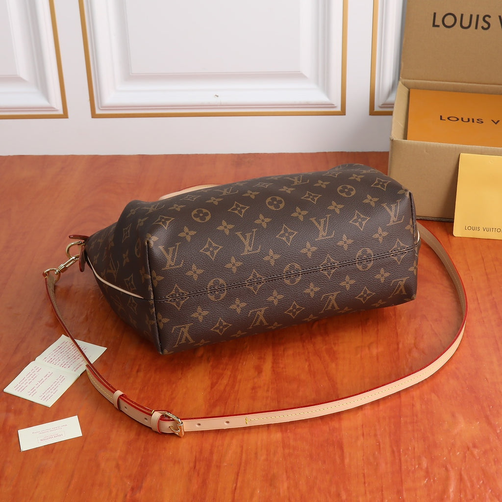 2XE351B Popular    leather bag 