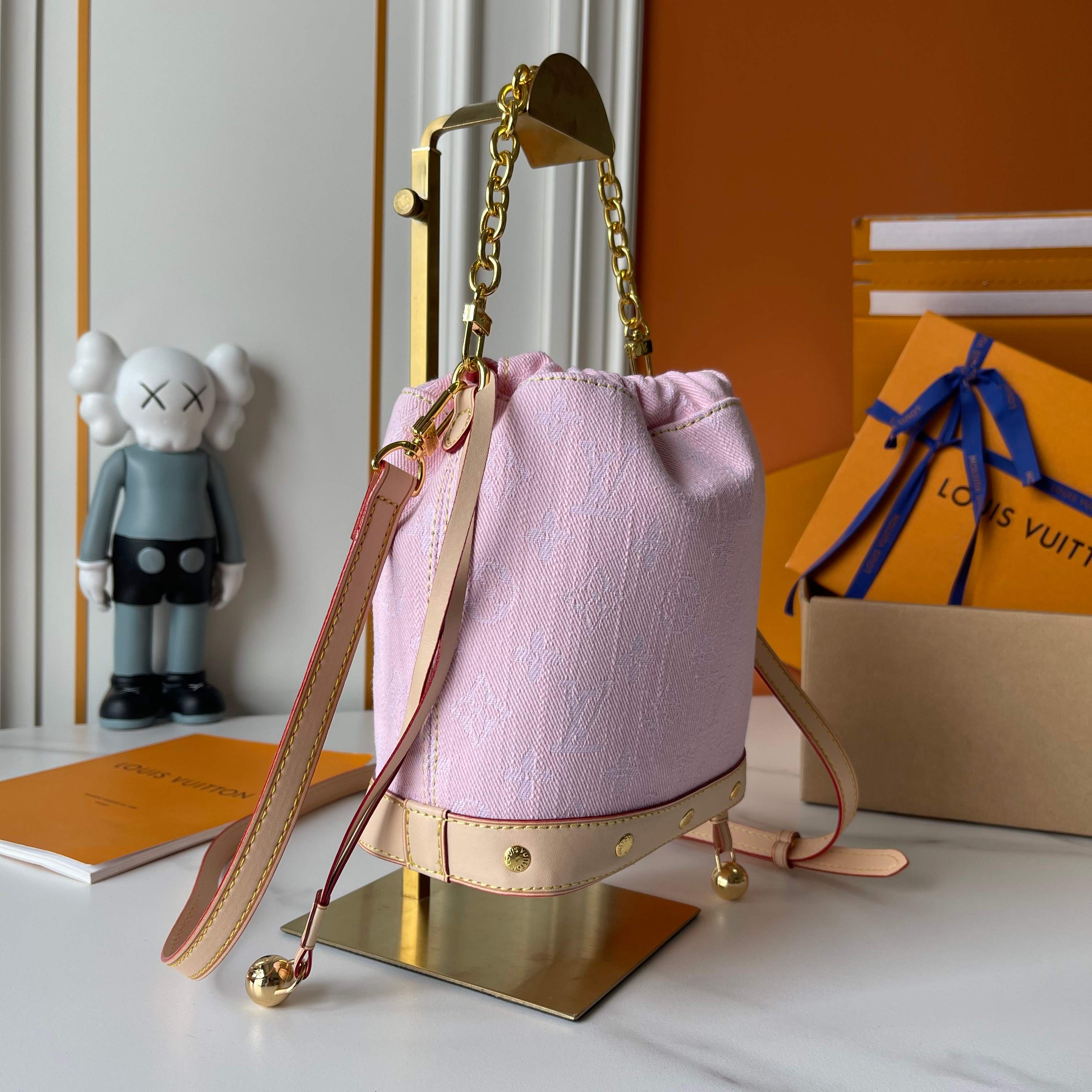 175NE21B Popular   Cowboy bag