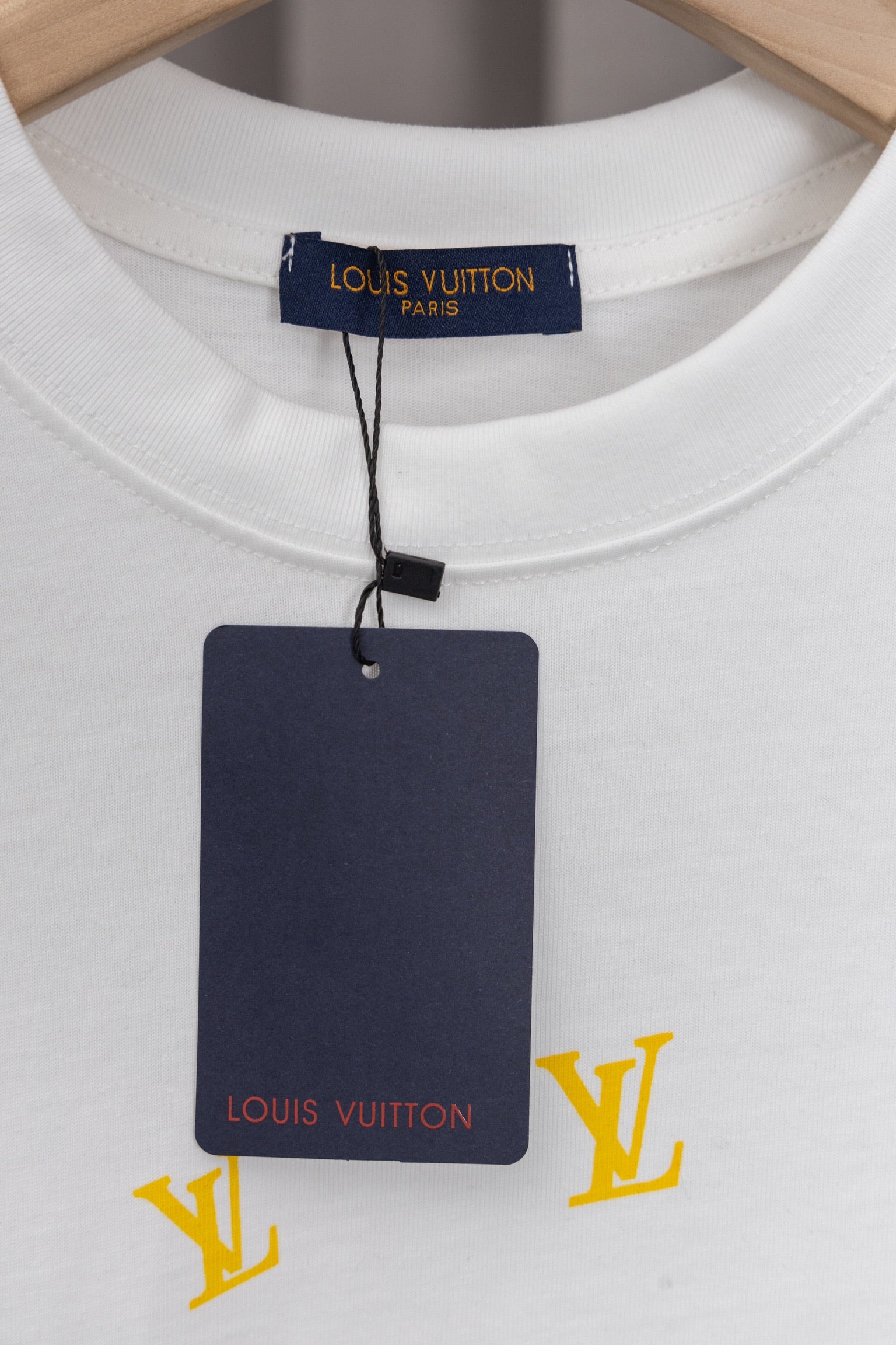 125WE1U  Popular T-shirts