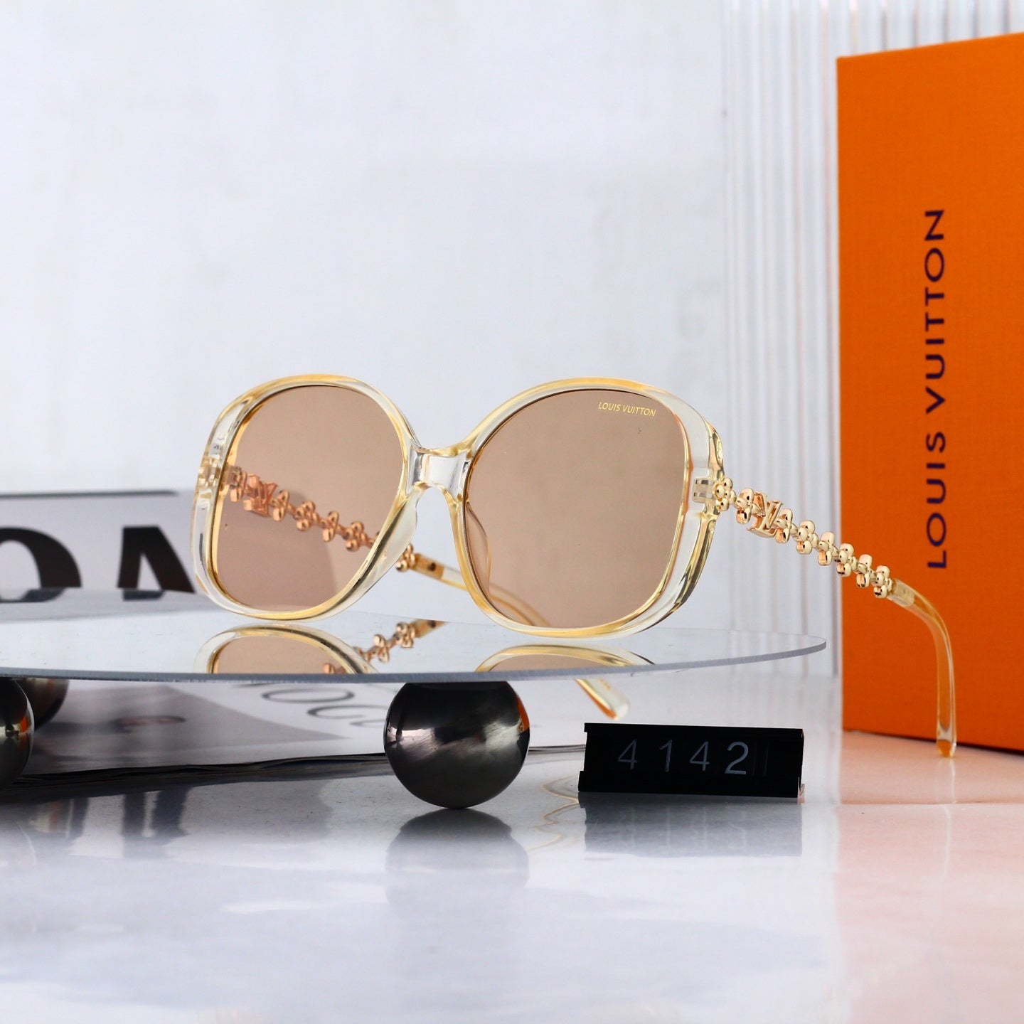 156PE12T Popular Sunglasses