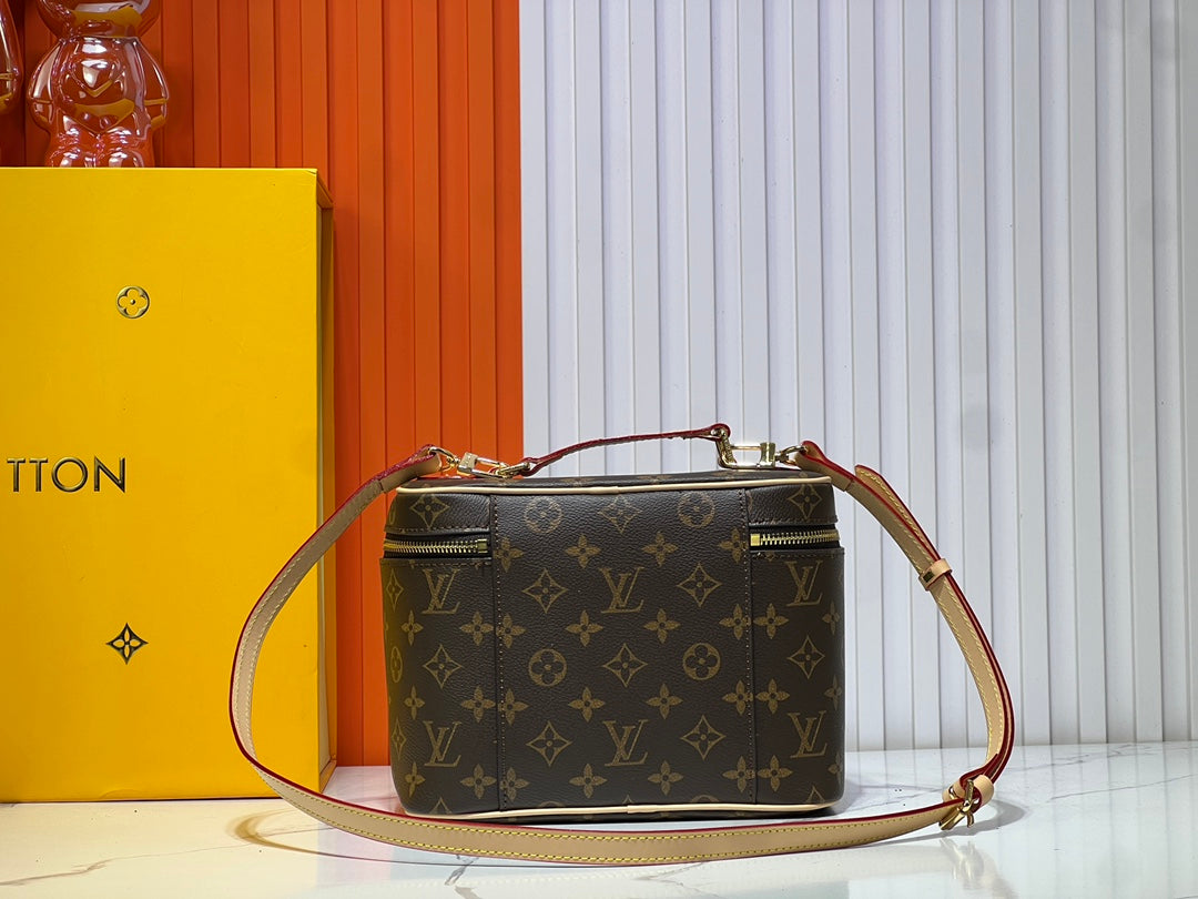15XE10B Popular  leather bag