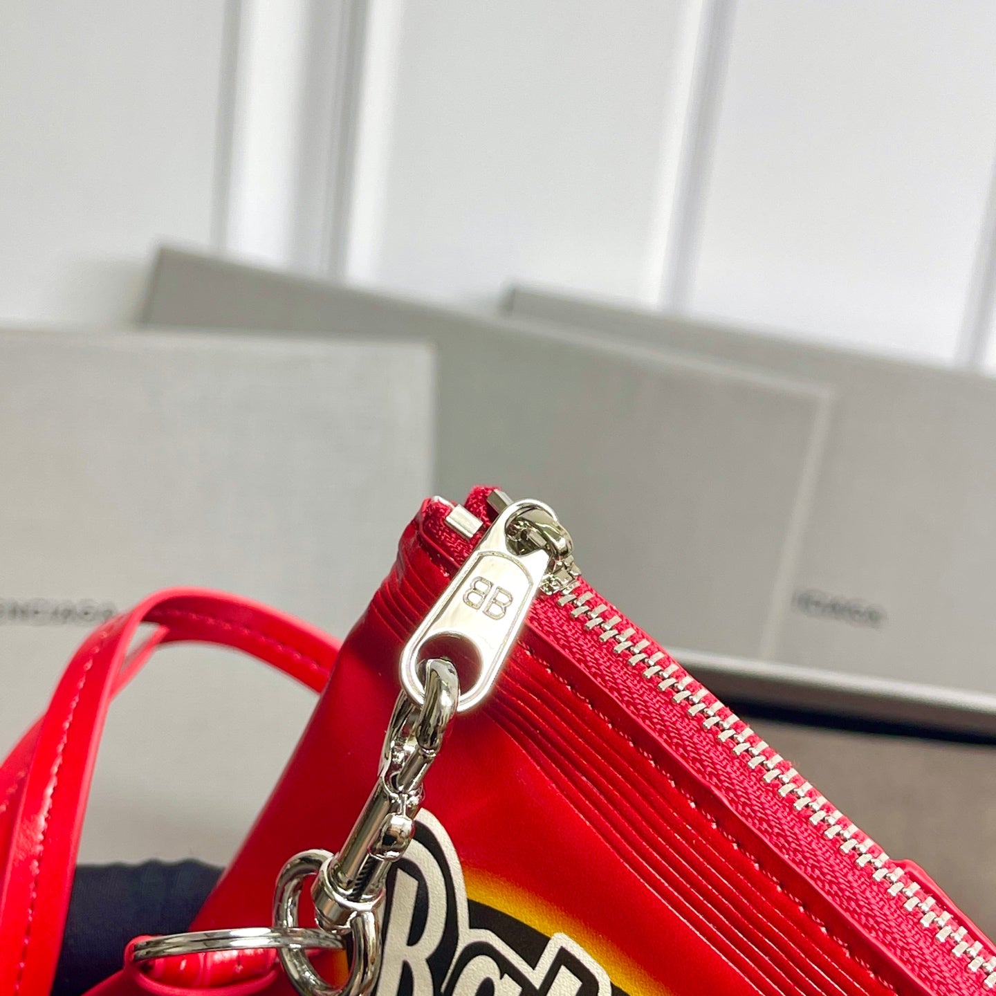 B1P46A168 Popular leather bags