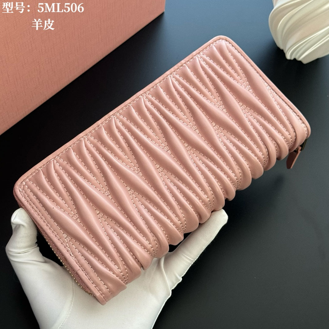 146PA123B Popular leather wallets