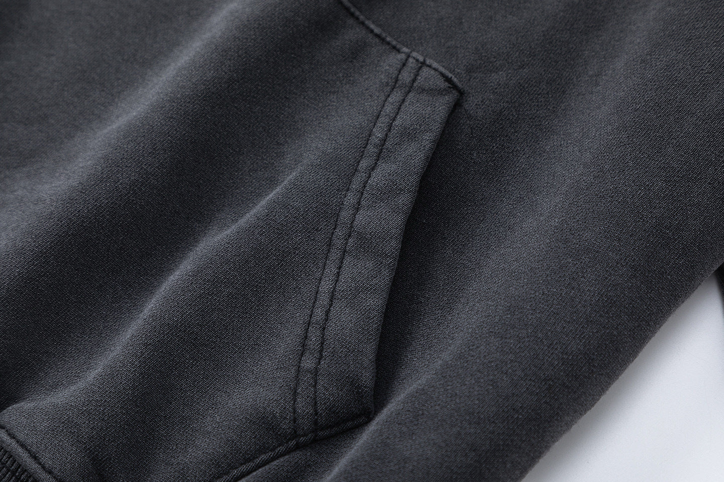 105ZB372U Popular Sweaters