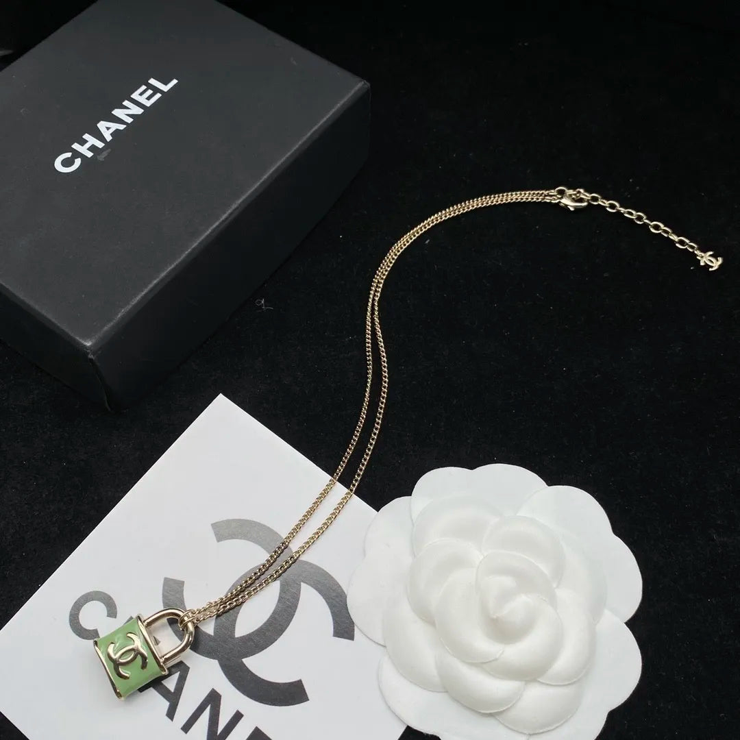 15QC103X Popular Necklace