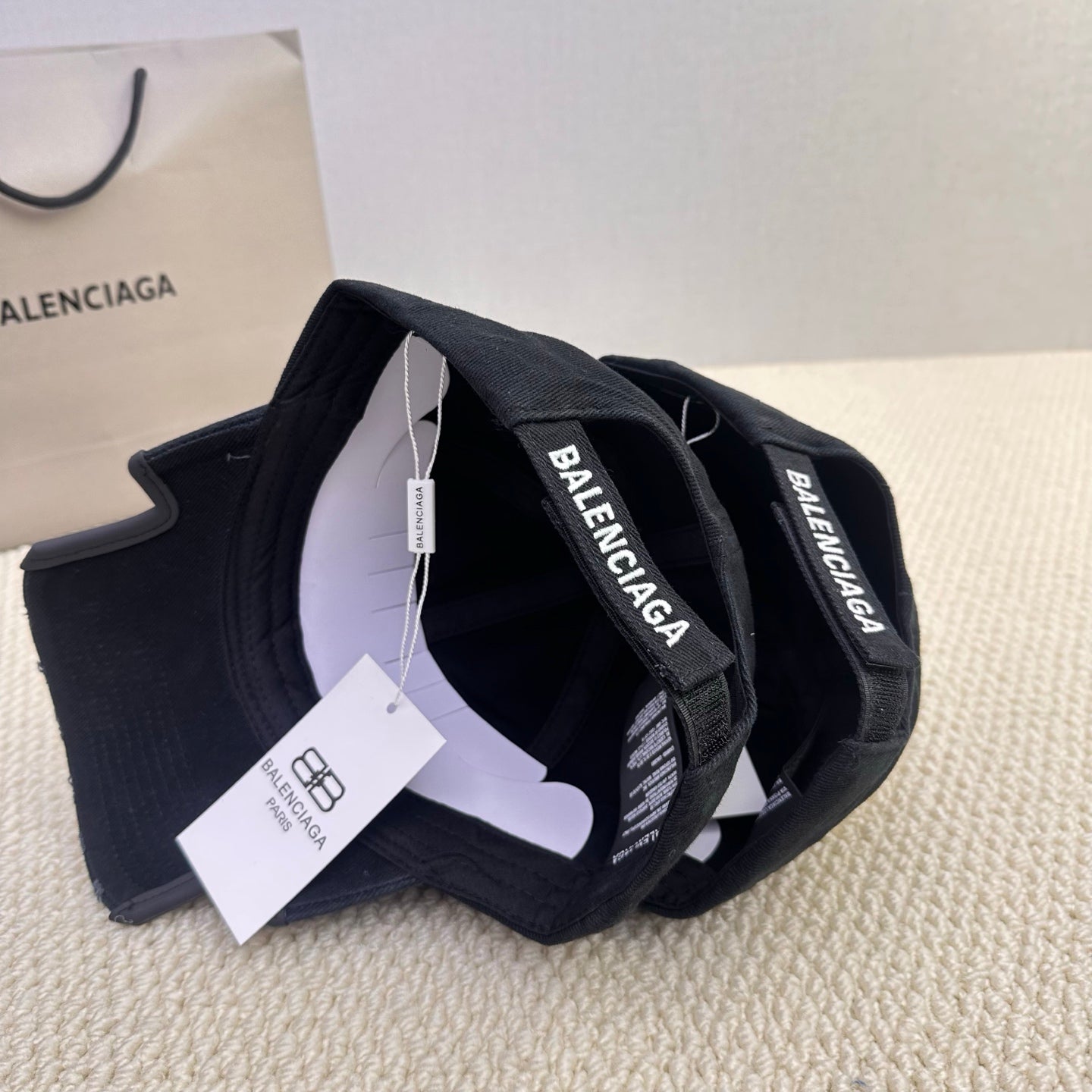 16XJ36M Popular hats