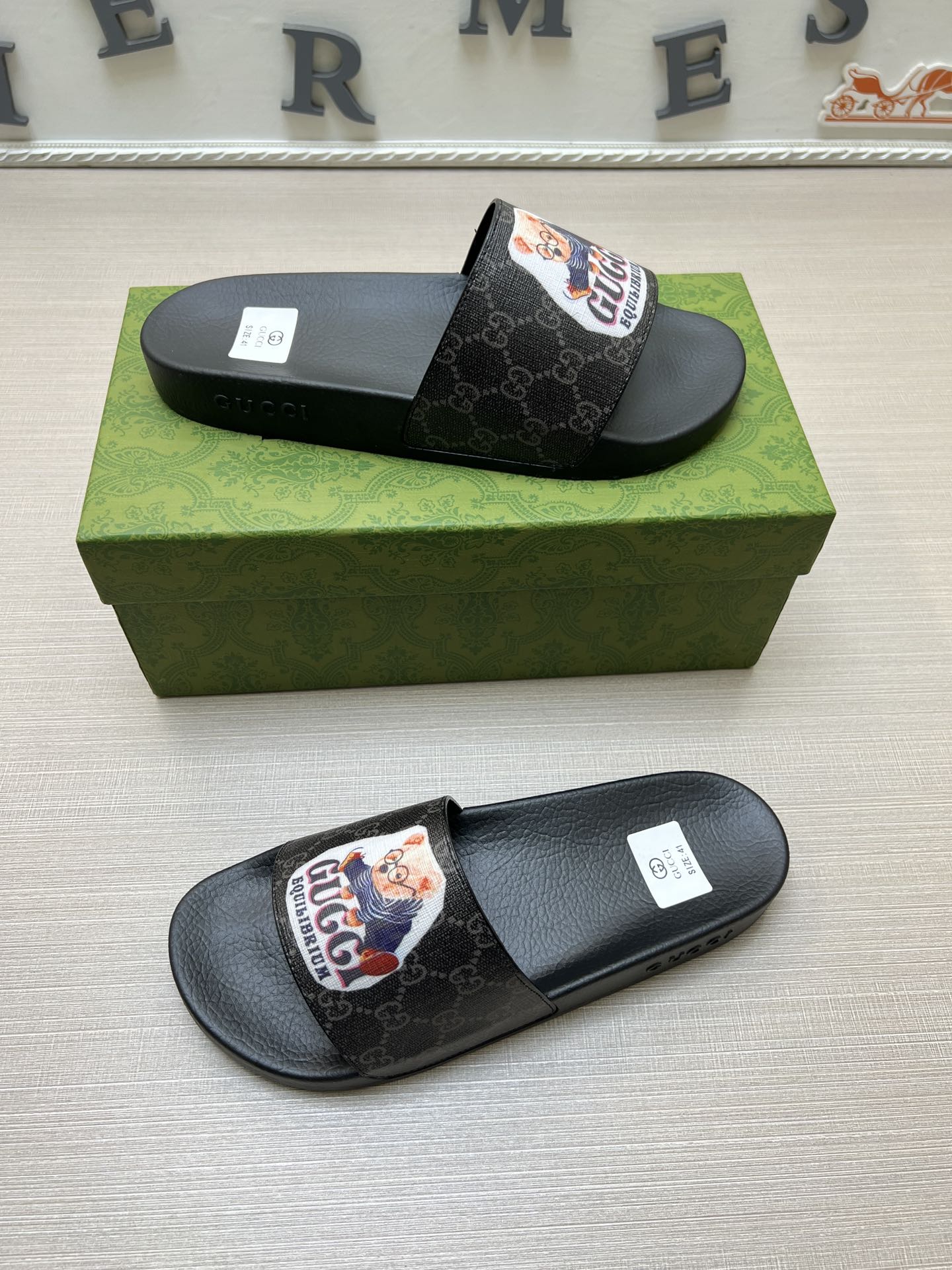 5WB237Z Popular Slippers
