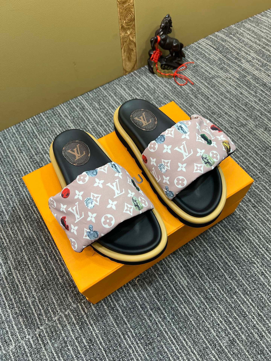 5XF120Z Popular leather quality Slippers