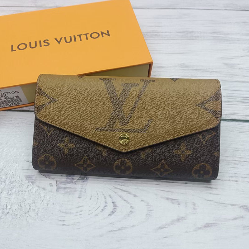 1XE93B Popular  leather wallets