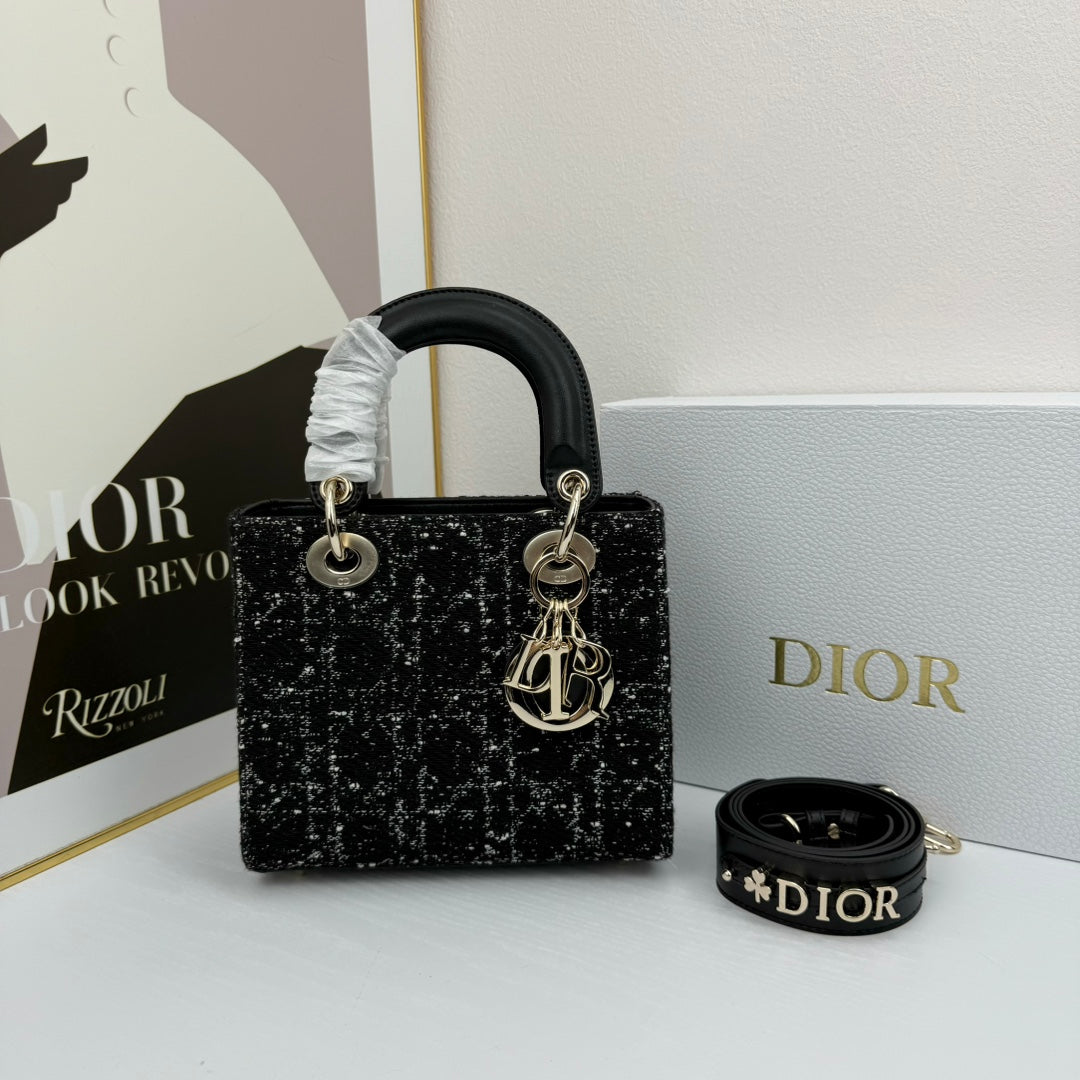 136ND25B Popular  Purse bag