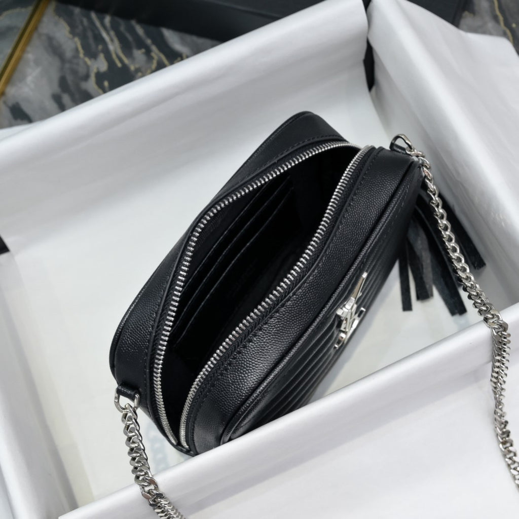B1R46SL5  Popular leather bags