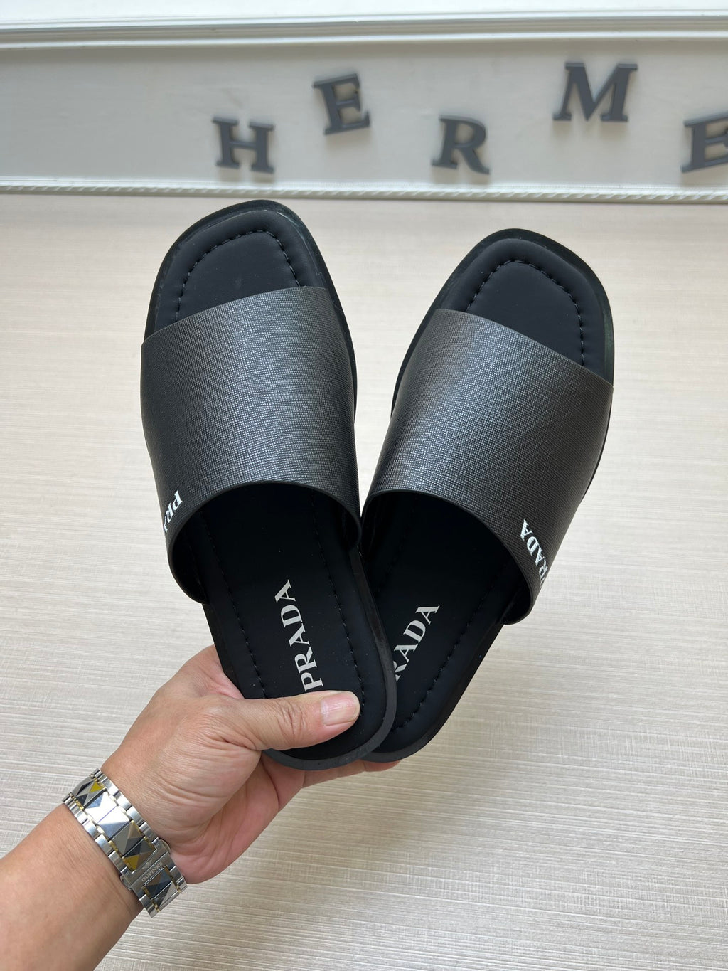 54PD72Z Popular slippers