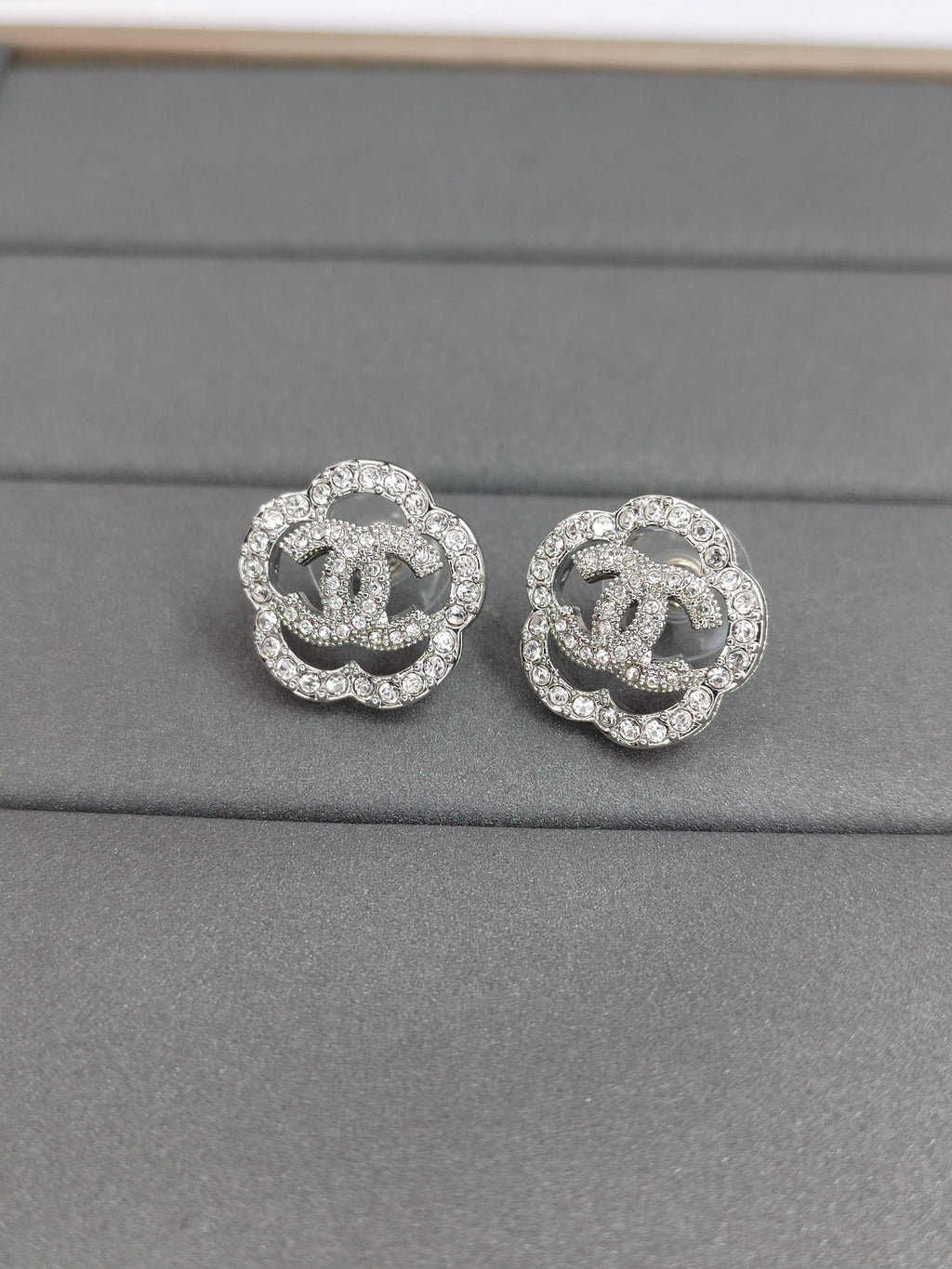 15QC12E Popular Earrings
