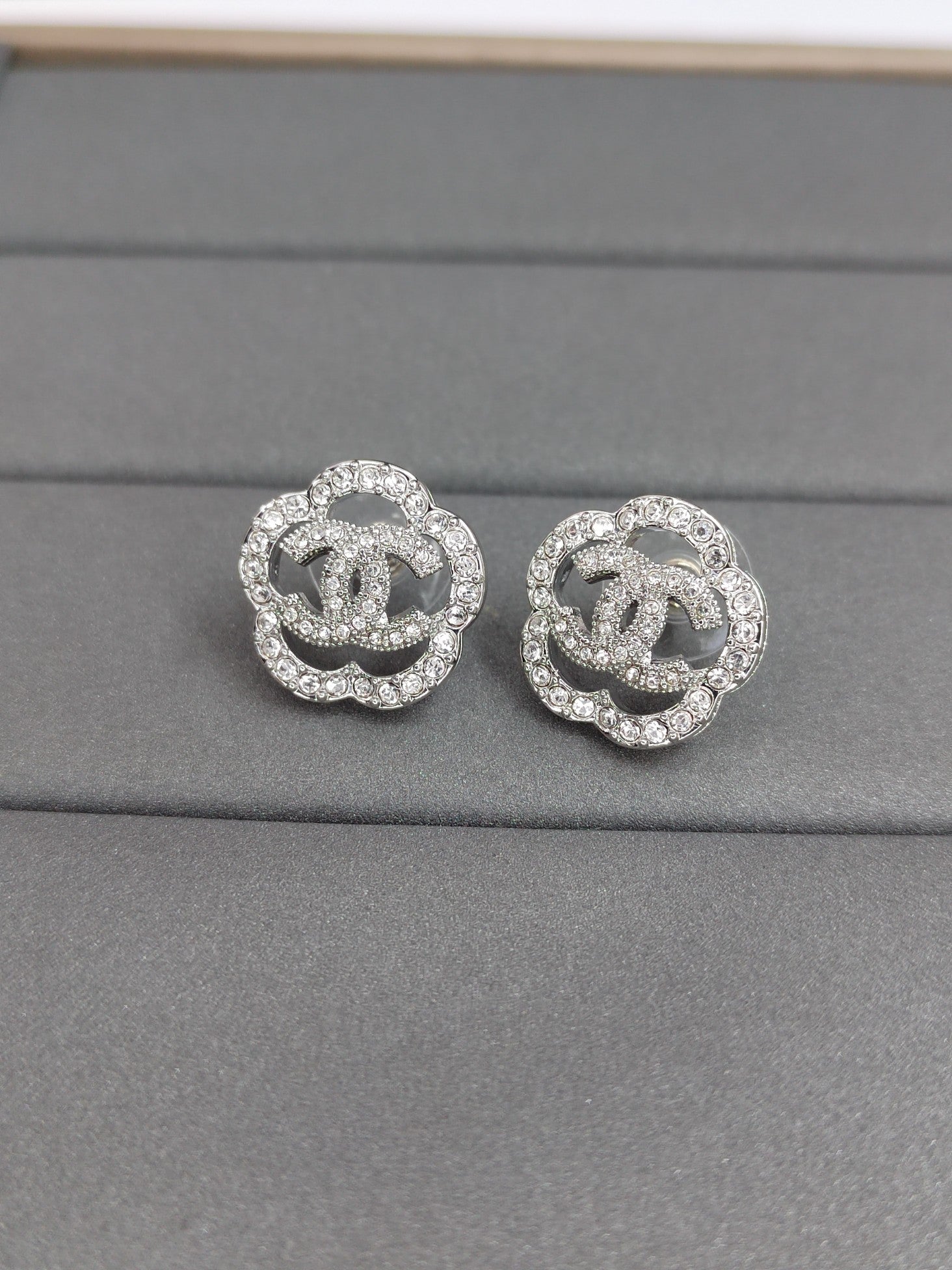 15QC12E Popular Earrings