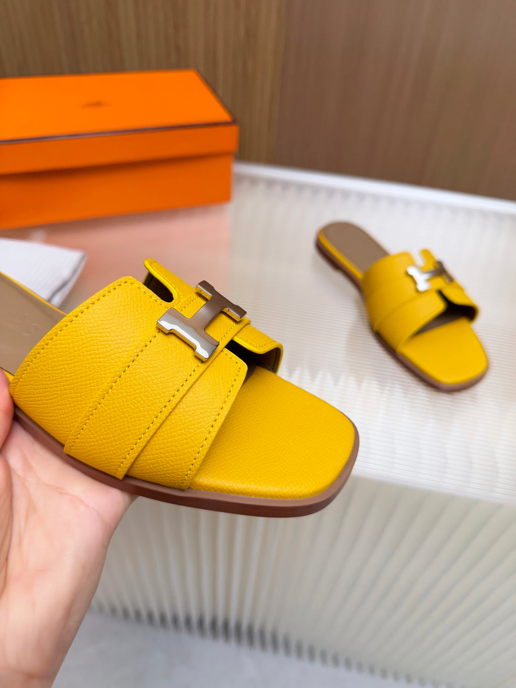 Z2X66H5 Popular high-quality leather Shoes