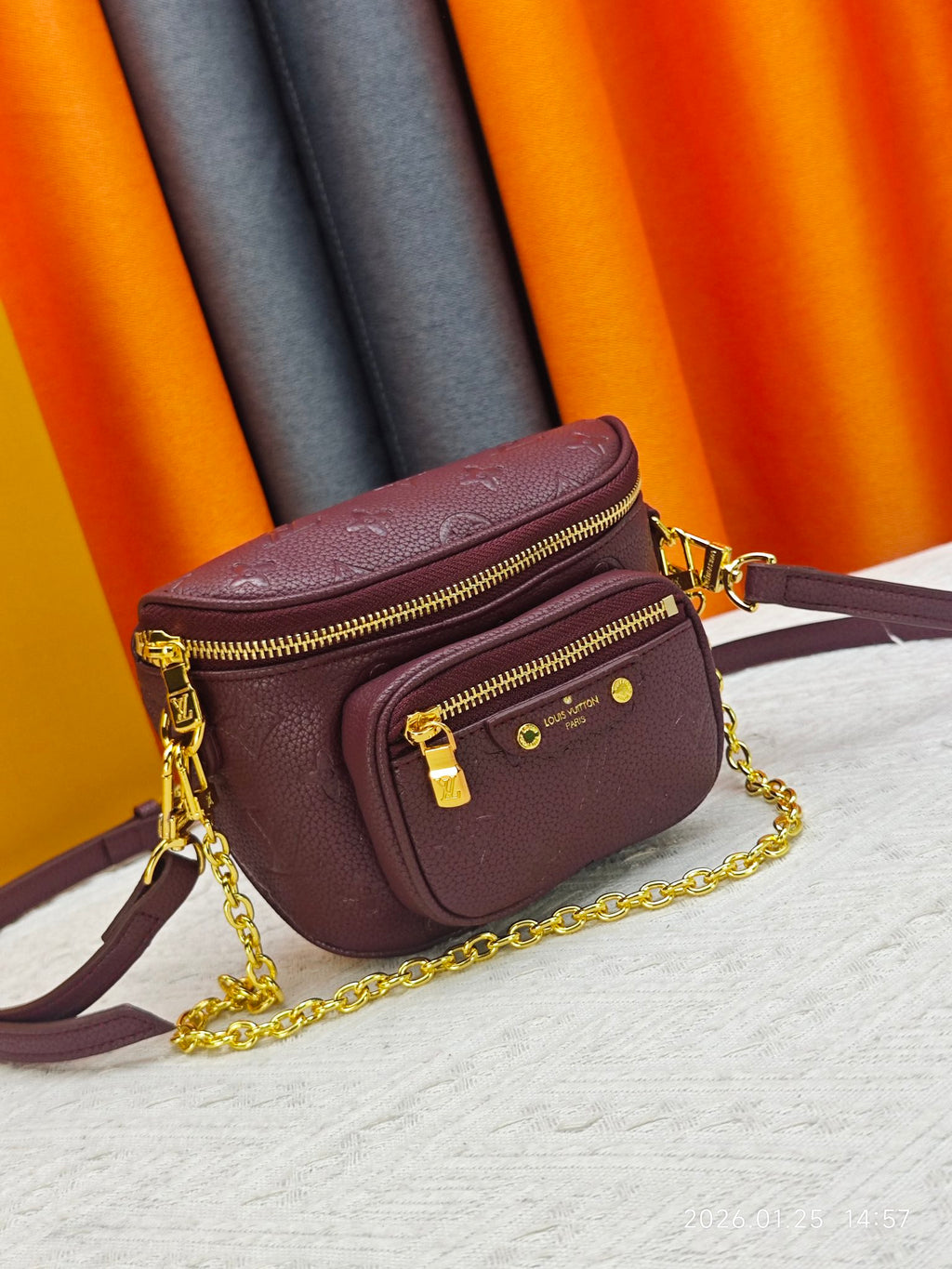 146PE75B Popular leather bag