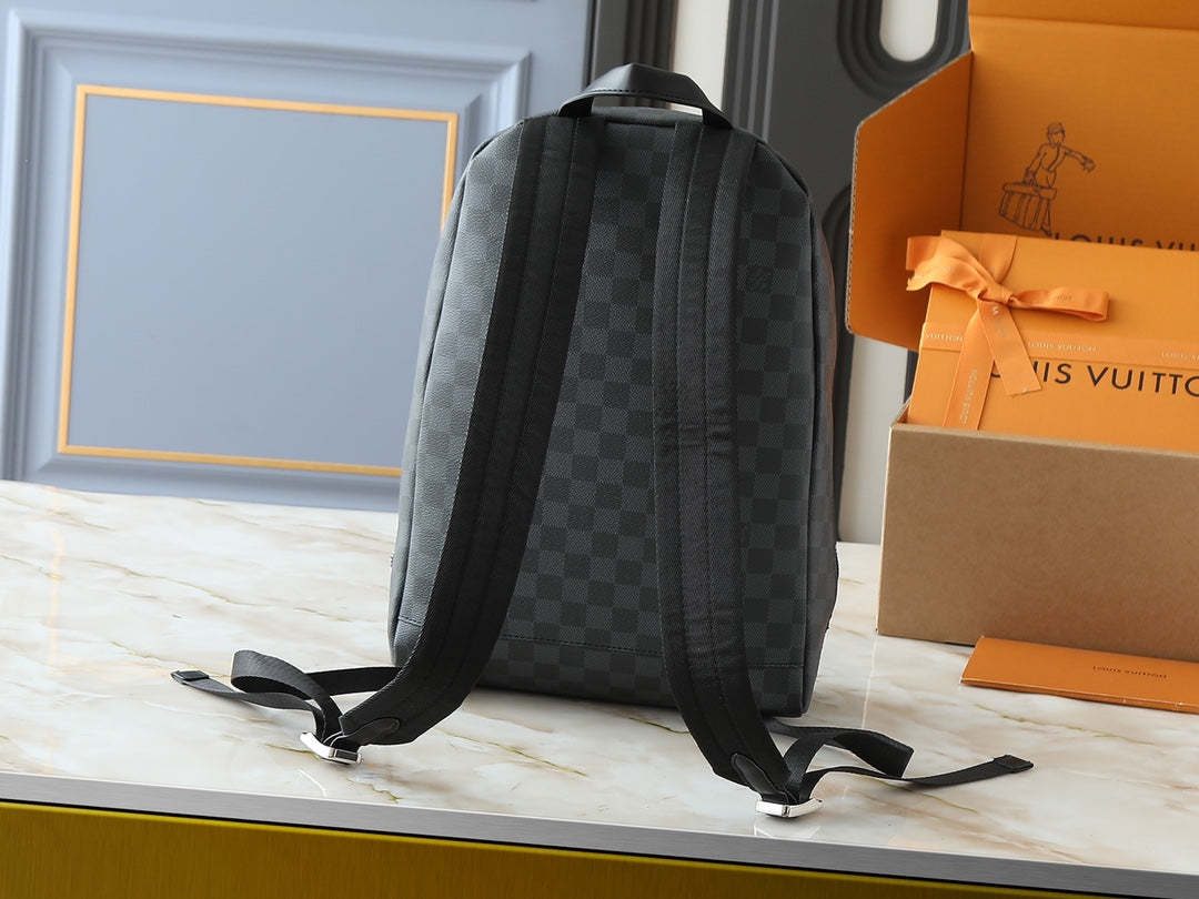 B1X66E3 Popular leather bag