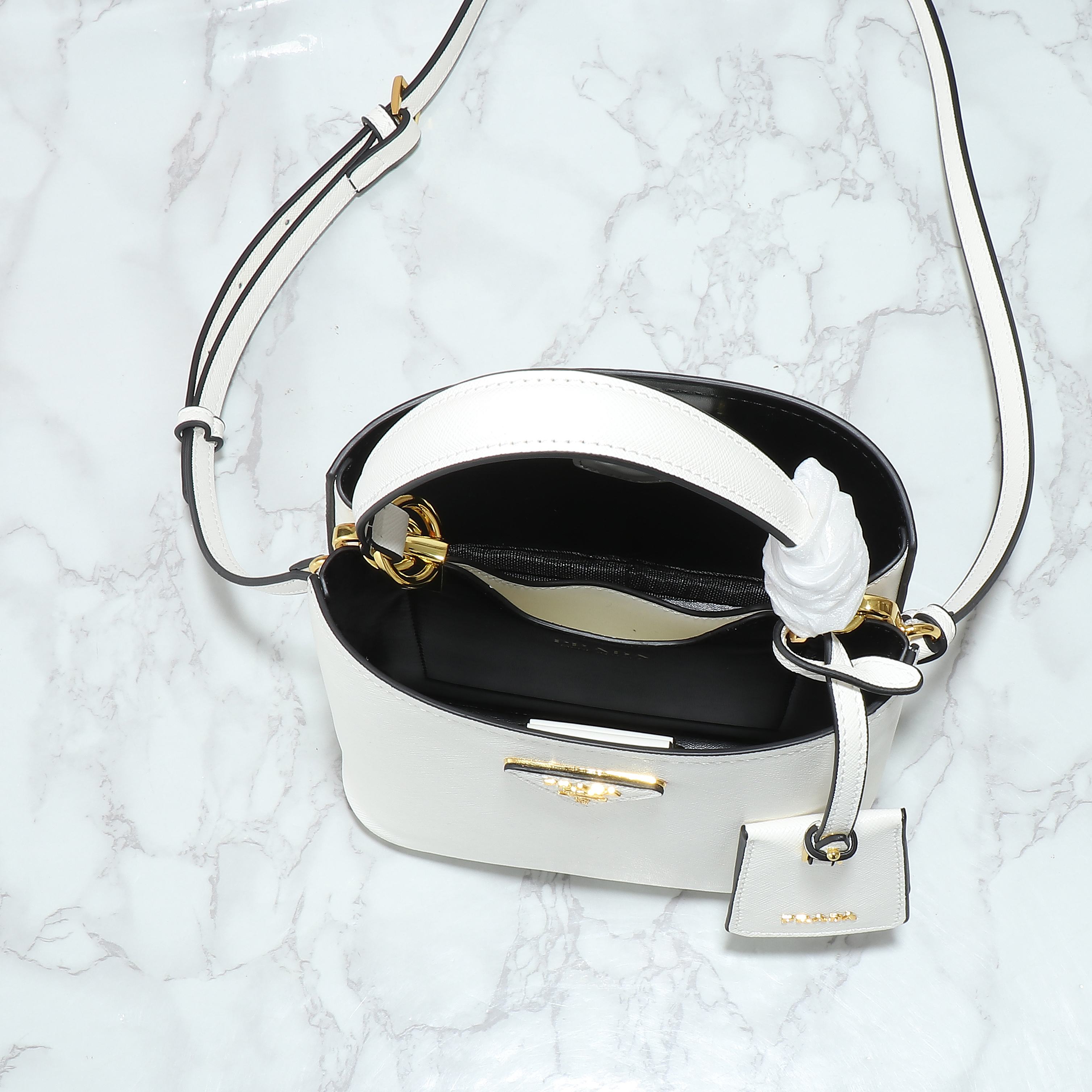 1WP102B Popular  leather bag