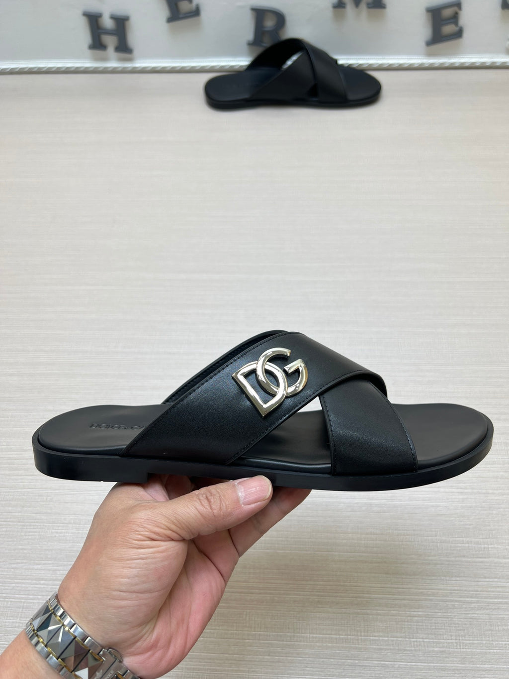 54A93Z Popular slippers