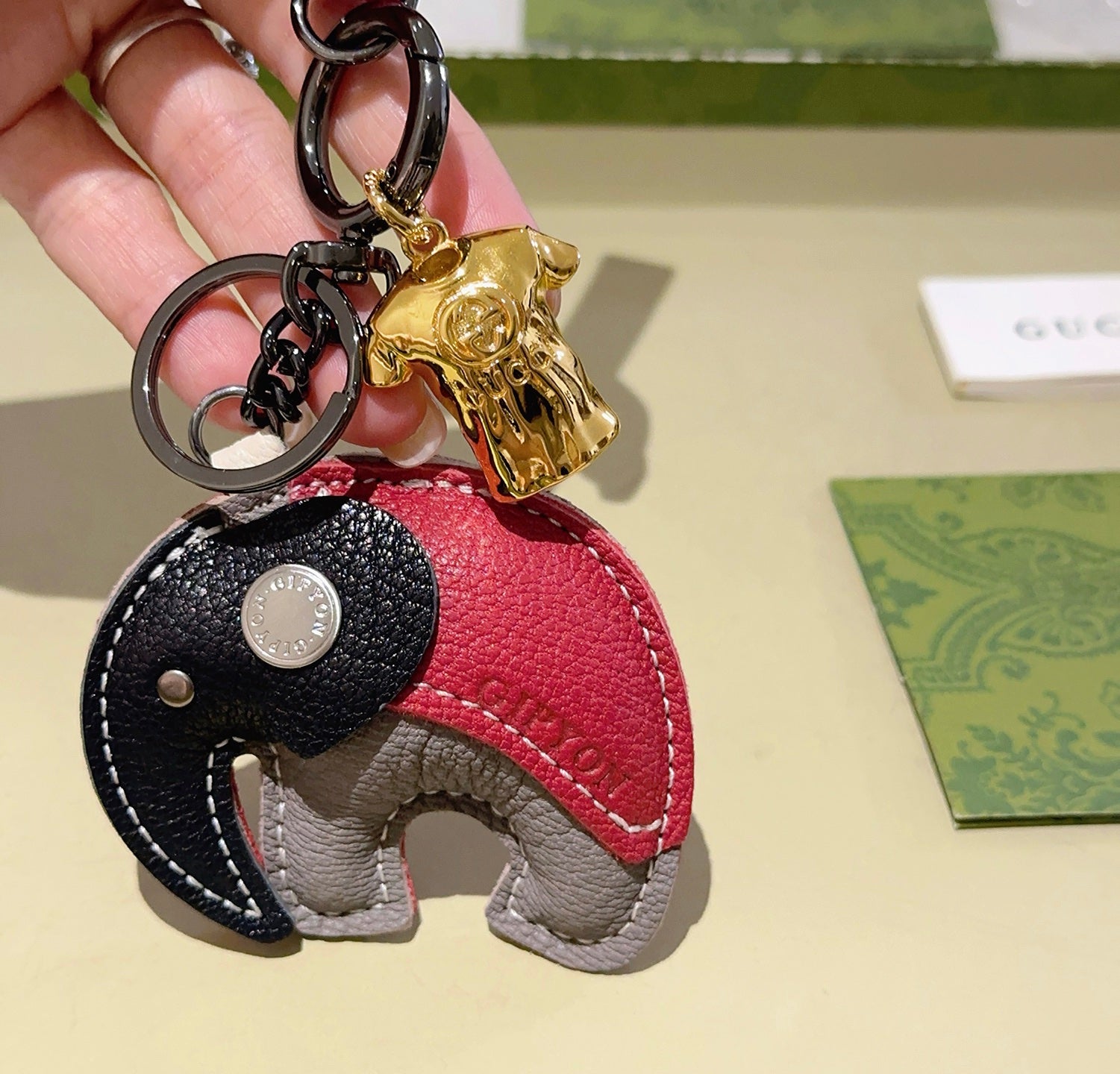 35ZB80A Popular bag 's charms accessories