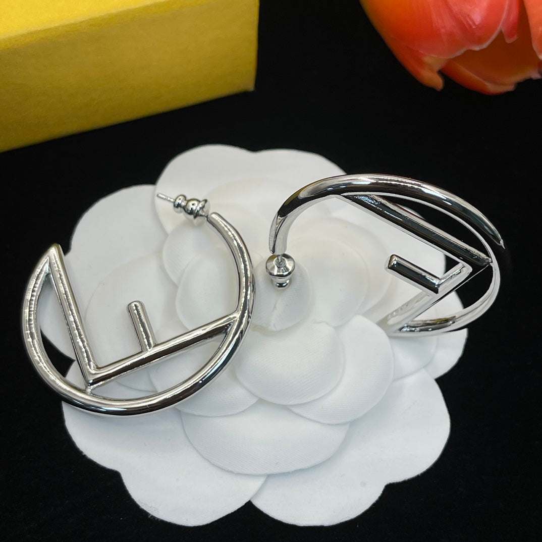 14F647E Popular  Earrings