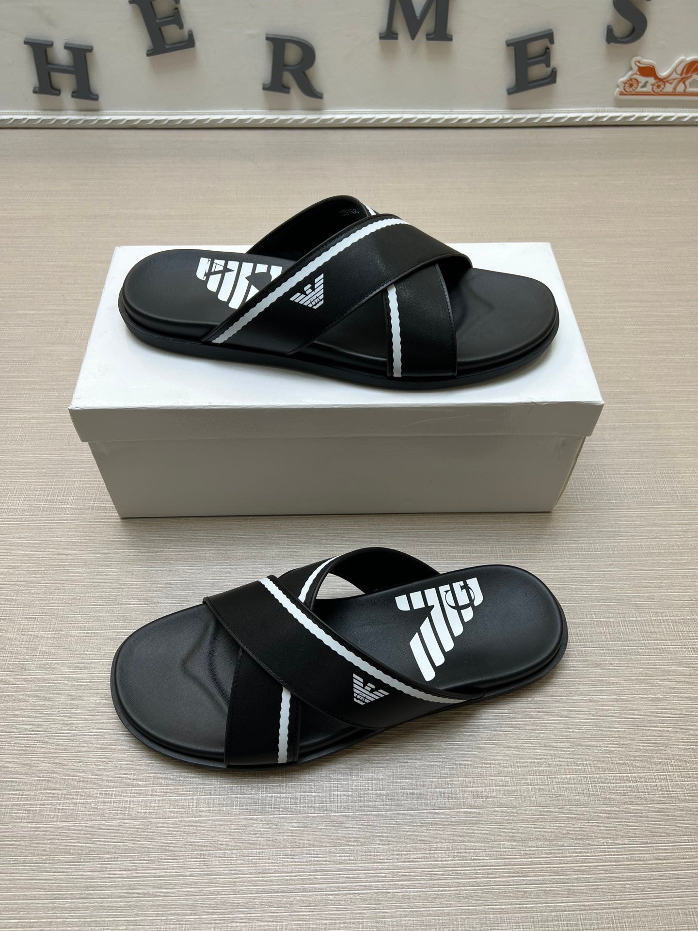 54A102Z Popular slippers