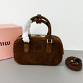 B1P46A149 Popular leather bags(22x10.5x7.5cm)