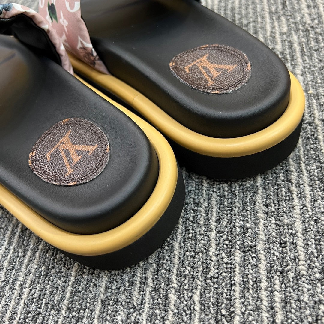 5XF120Z Popular leather quality Slippers