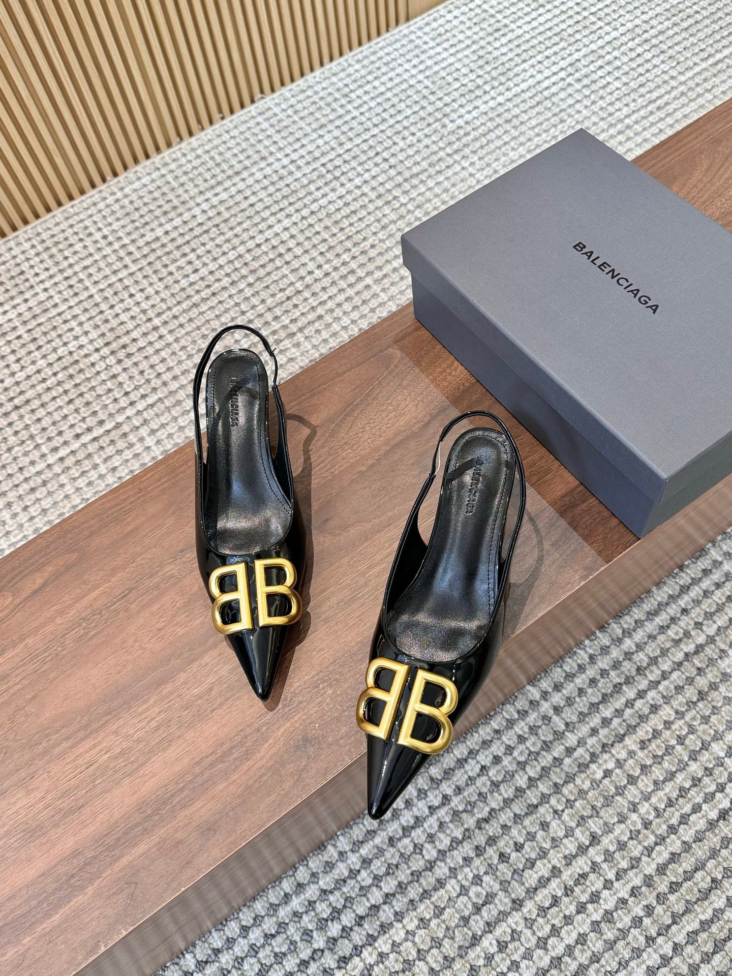 255QJ45Z Popular  leather High heels