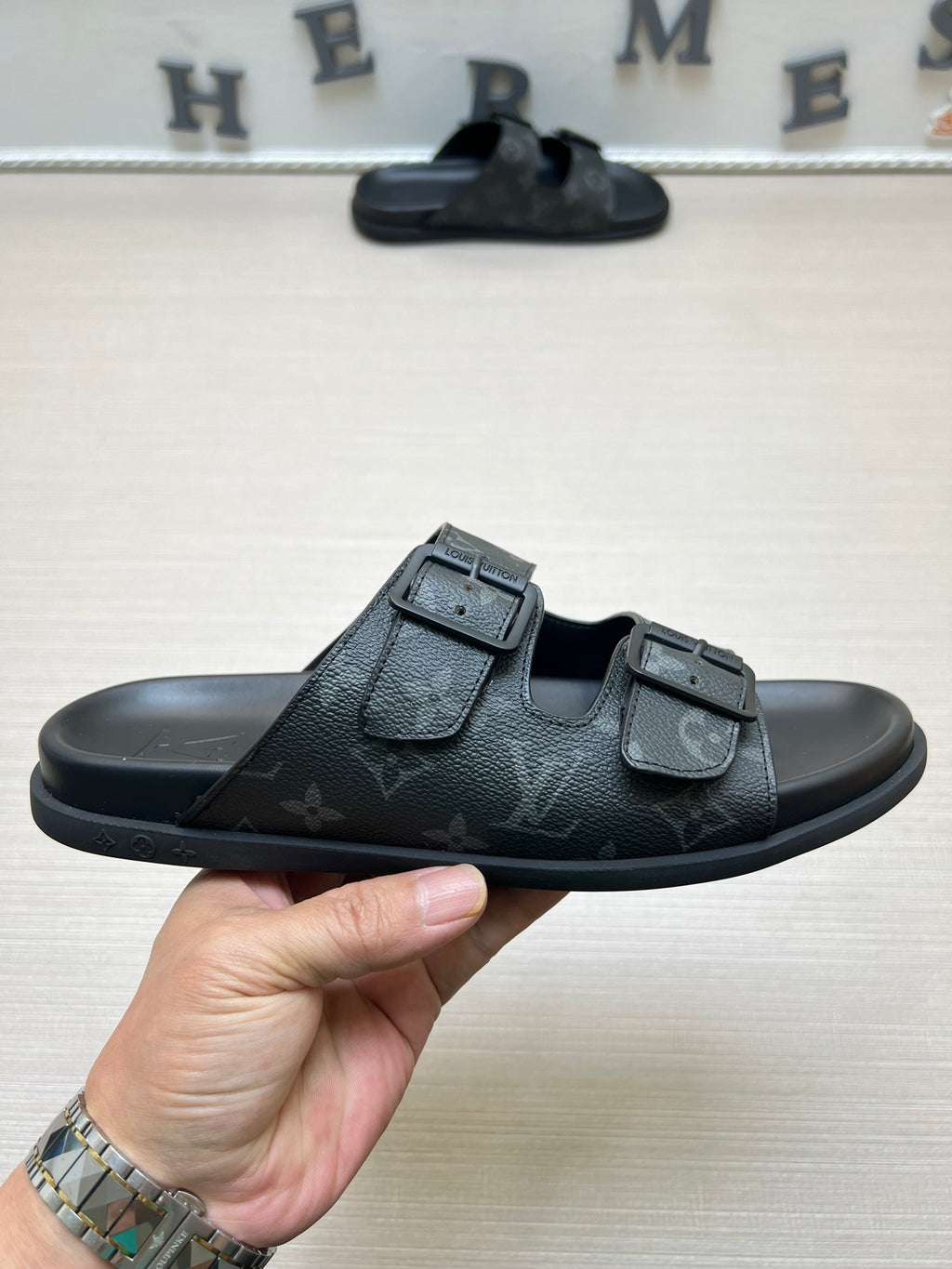 54E56Z Popular slippers
