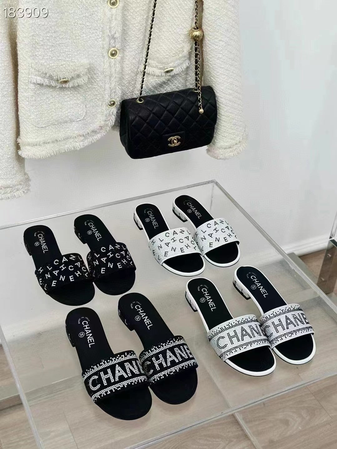 14C57Z Popular sandals