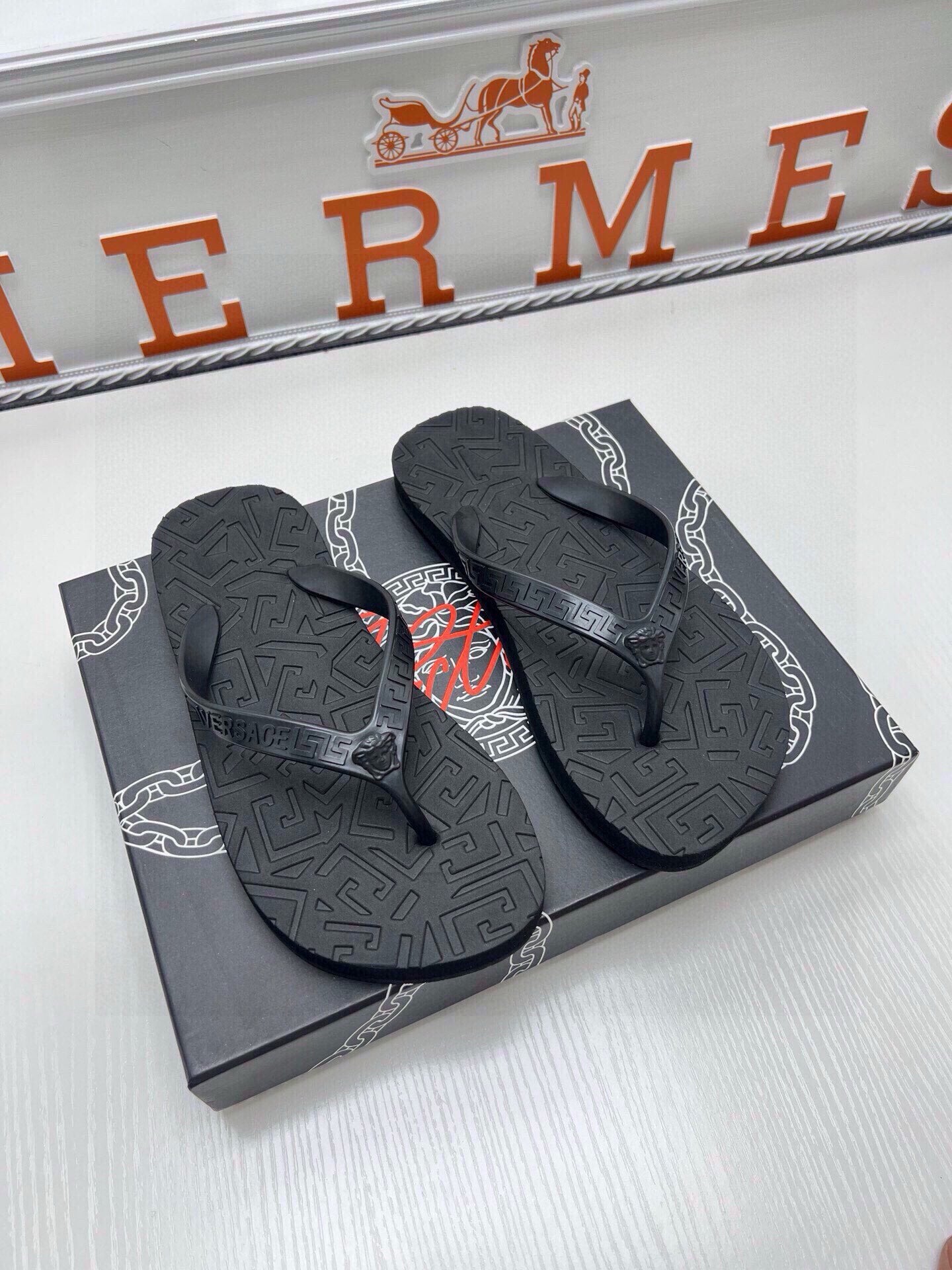 535ZV295Z Popular Slippers