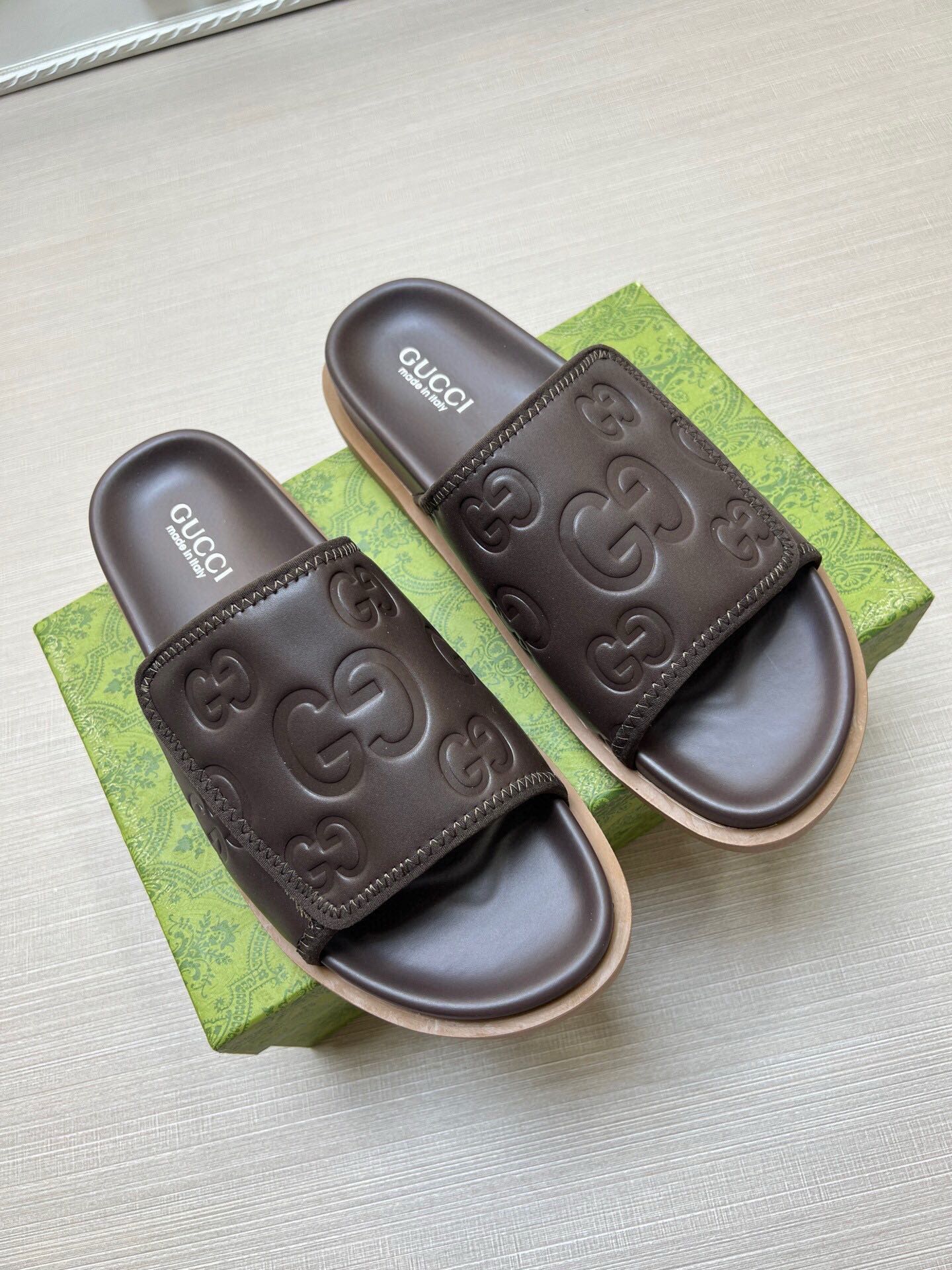 5LB230Z Popular Slippers