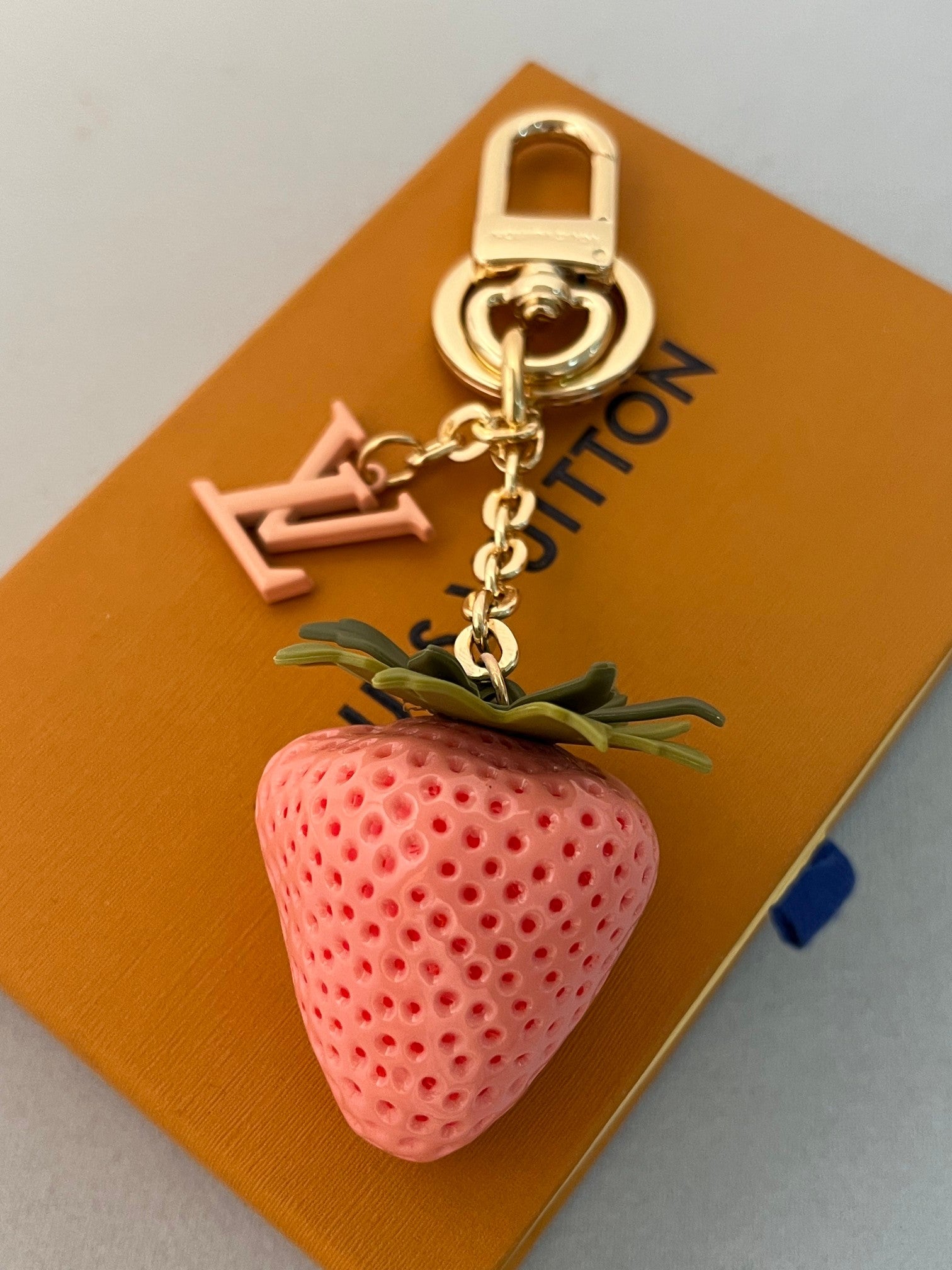 35ZE19A Popular bag 's charms accessories