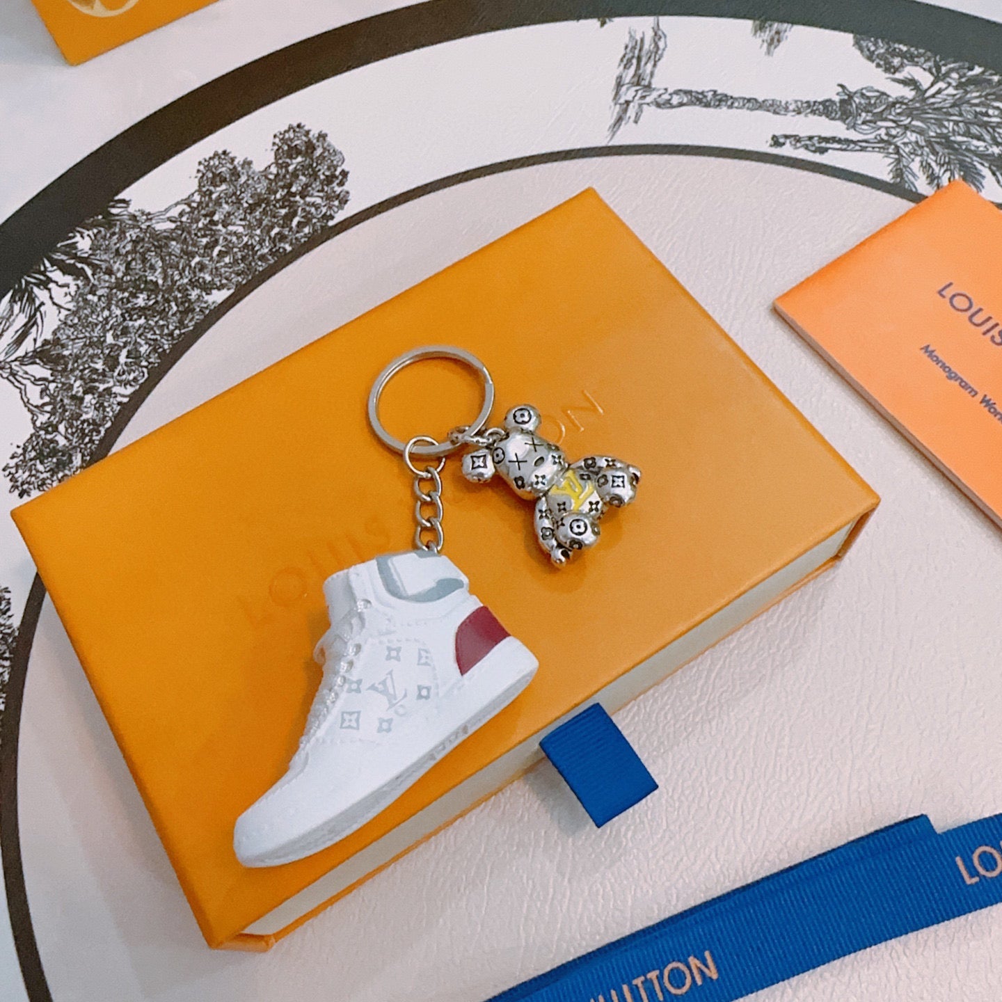 35ZE70A Popular bag 's charms accessories